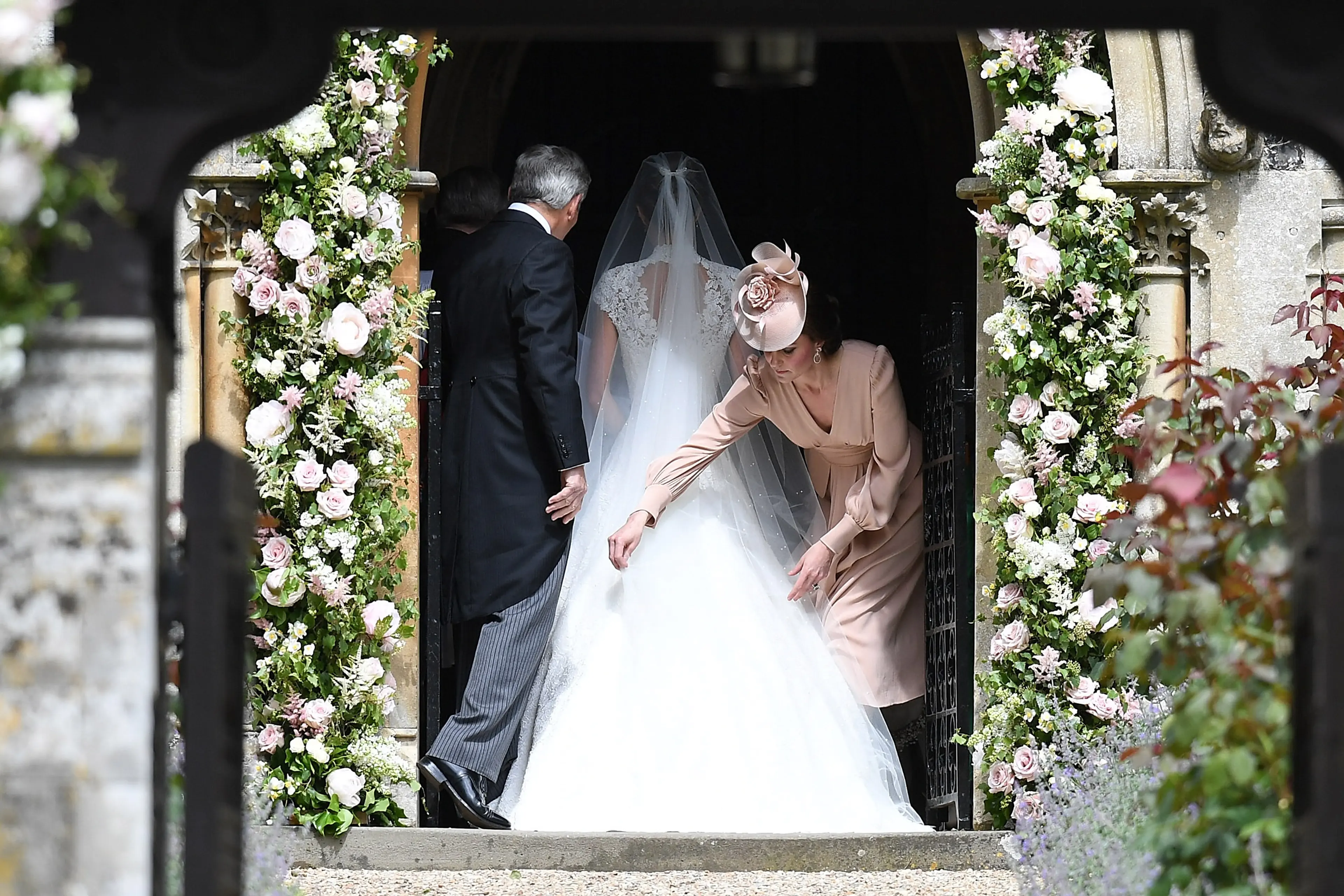 pippa middleton bridesmaid dress at kate's wedding Pippa Middleton Replica Bridesmaid Dress: Get Yours Today! Wedding Shoppe