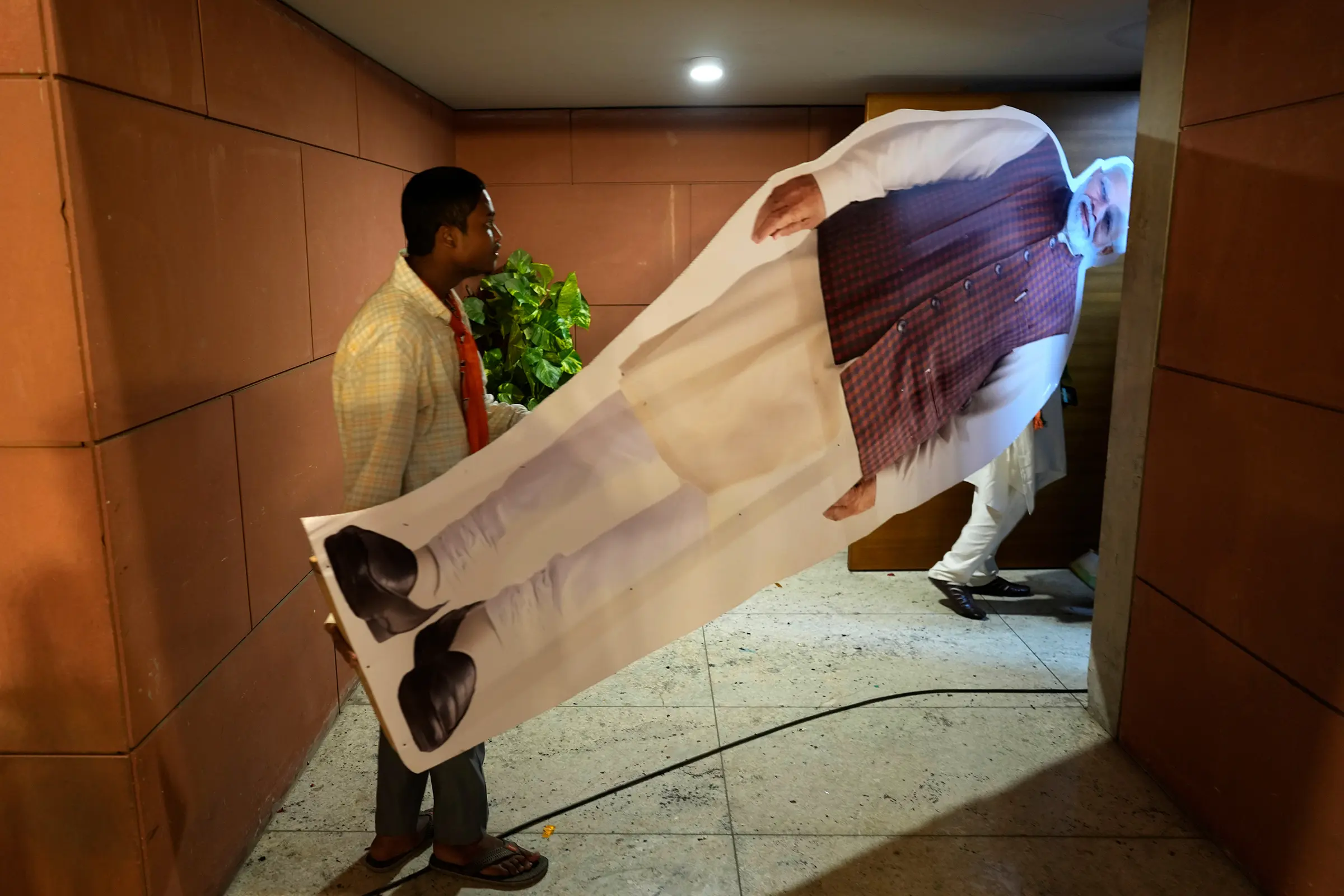 Modi Hand Folded Modi's Unraveling Has Begun