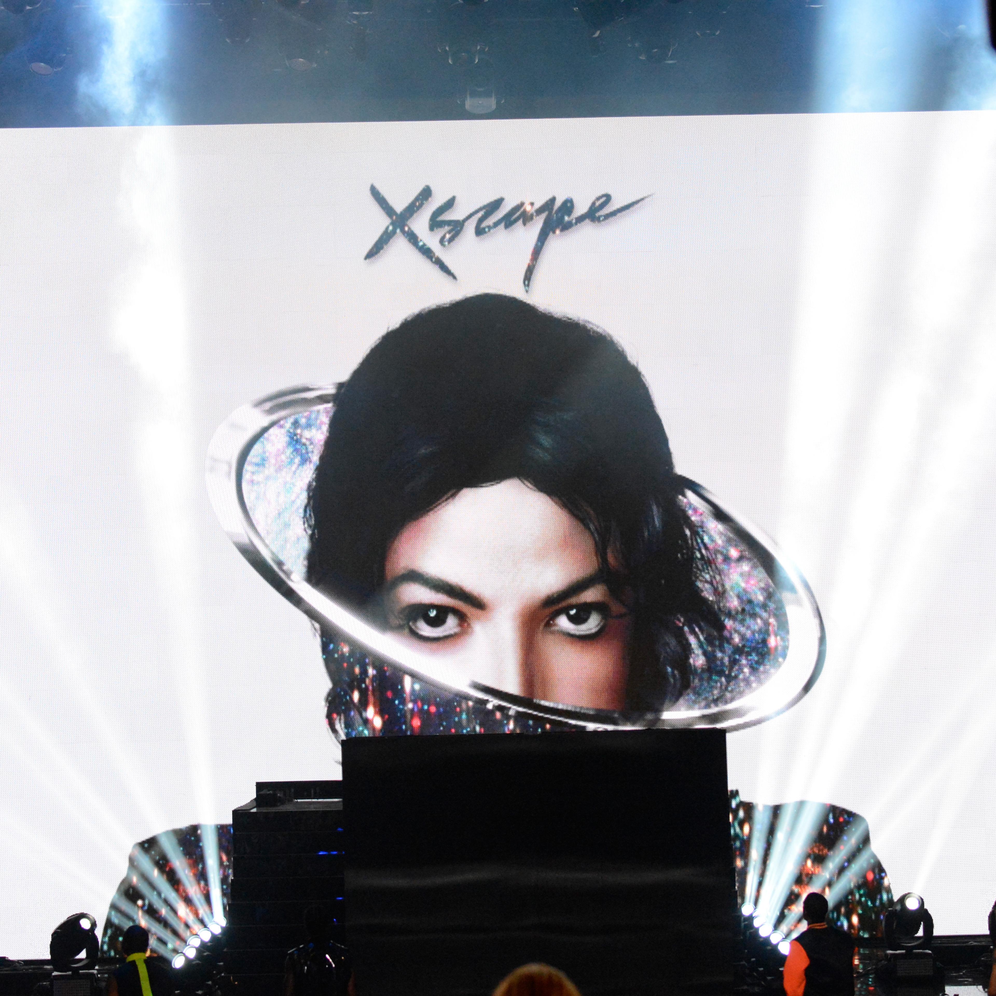 2014 iHeartRadio Music Awards - Show