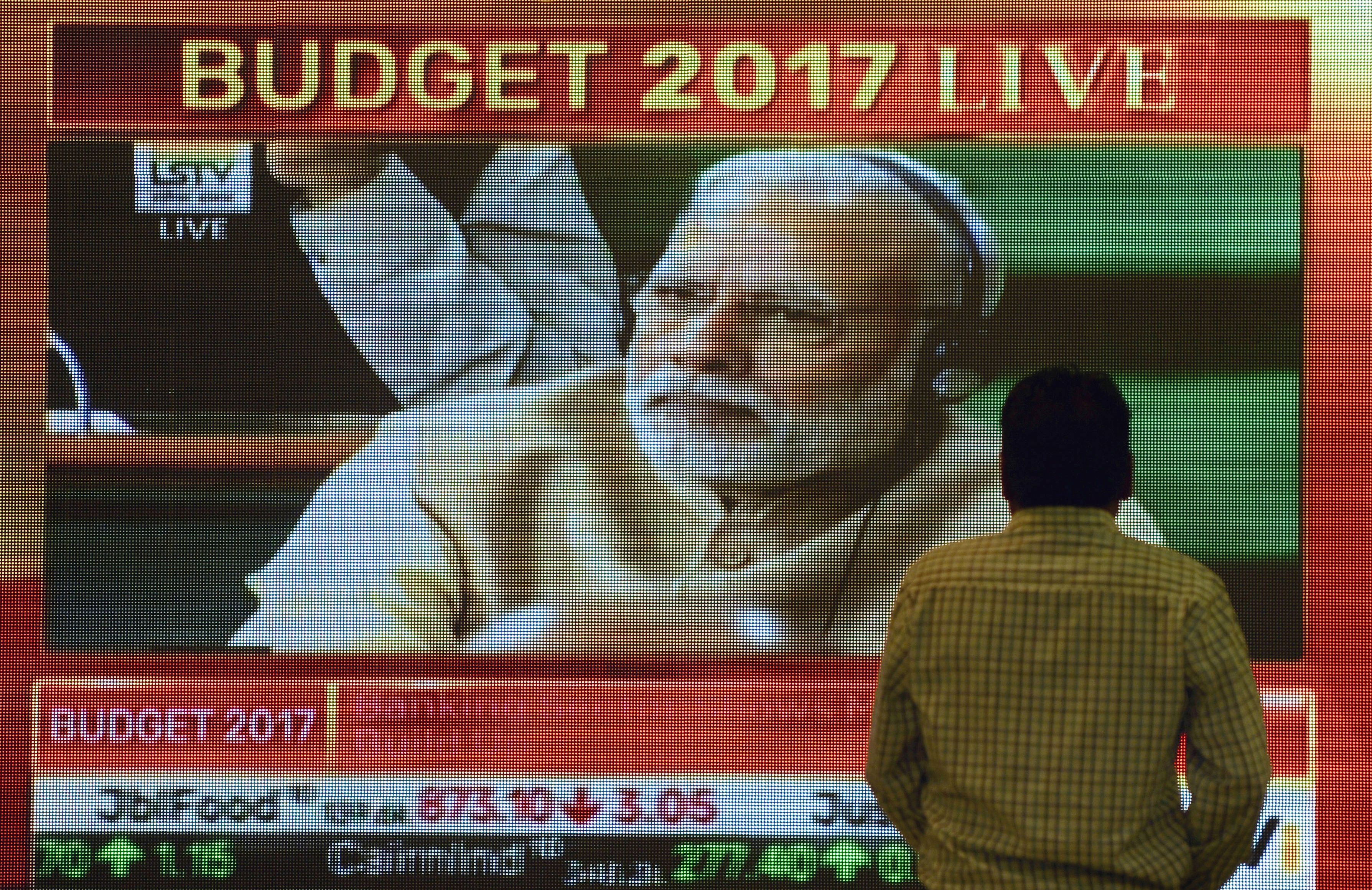 INDIA-ECONOMY-BUDGET-TAXATION