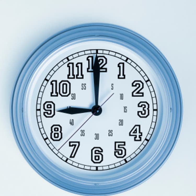 wall-clock-nine-oclock