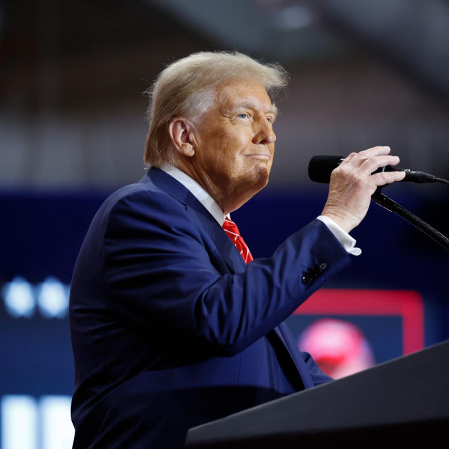 Republican Candidate Donald Trump Campaigns For President In North Carolina