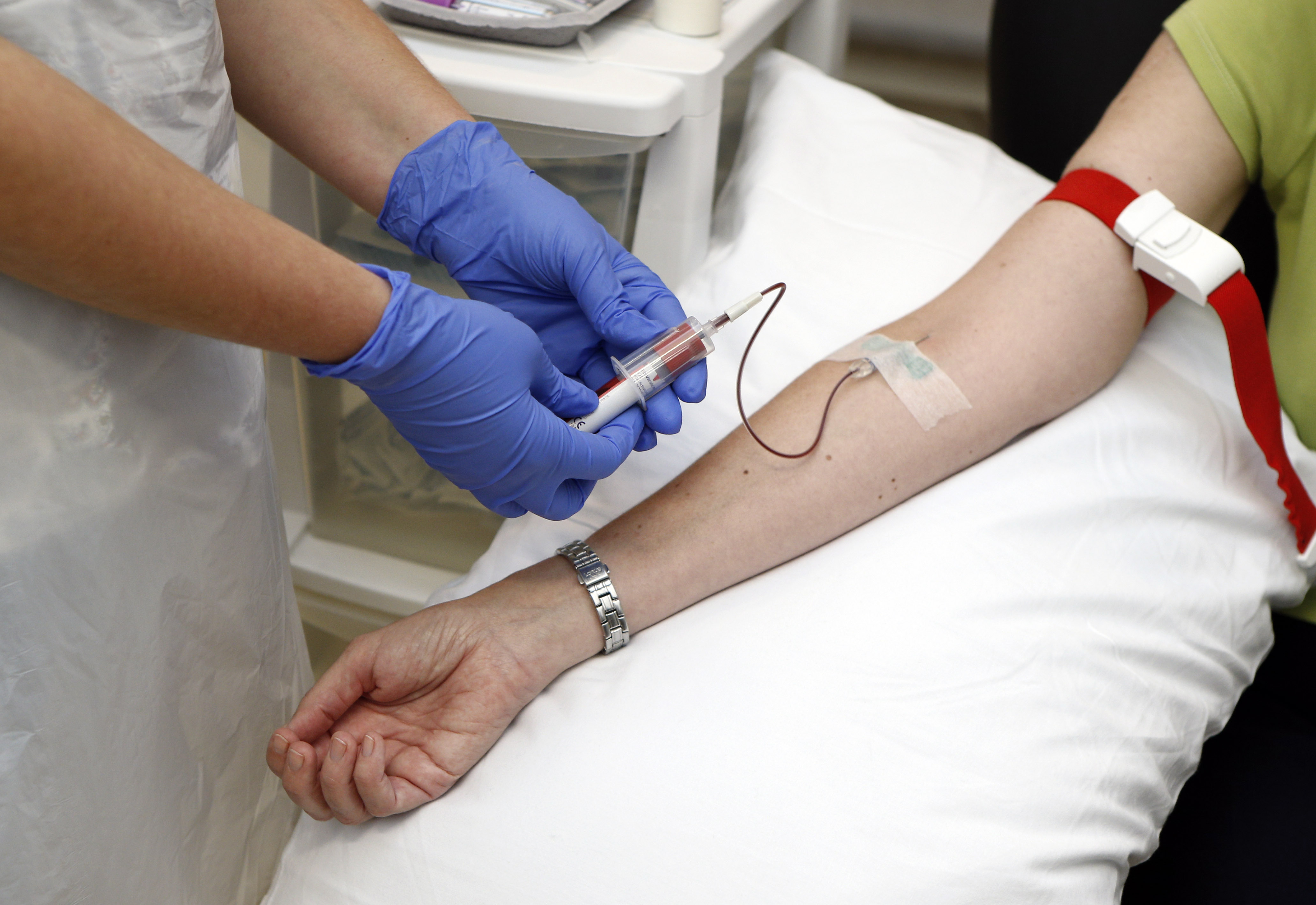 Britons Test New Ebola Vaccine