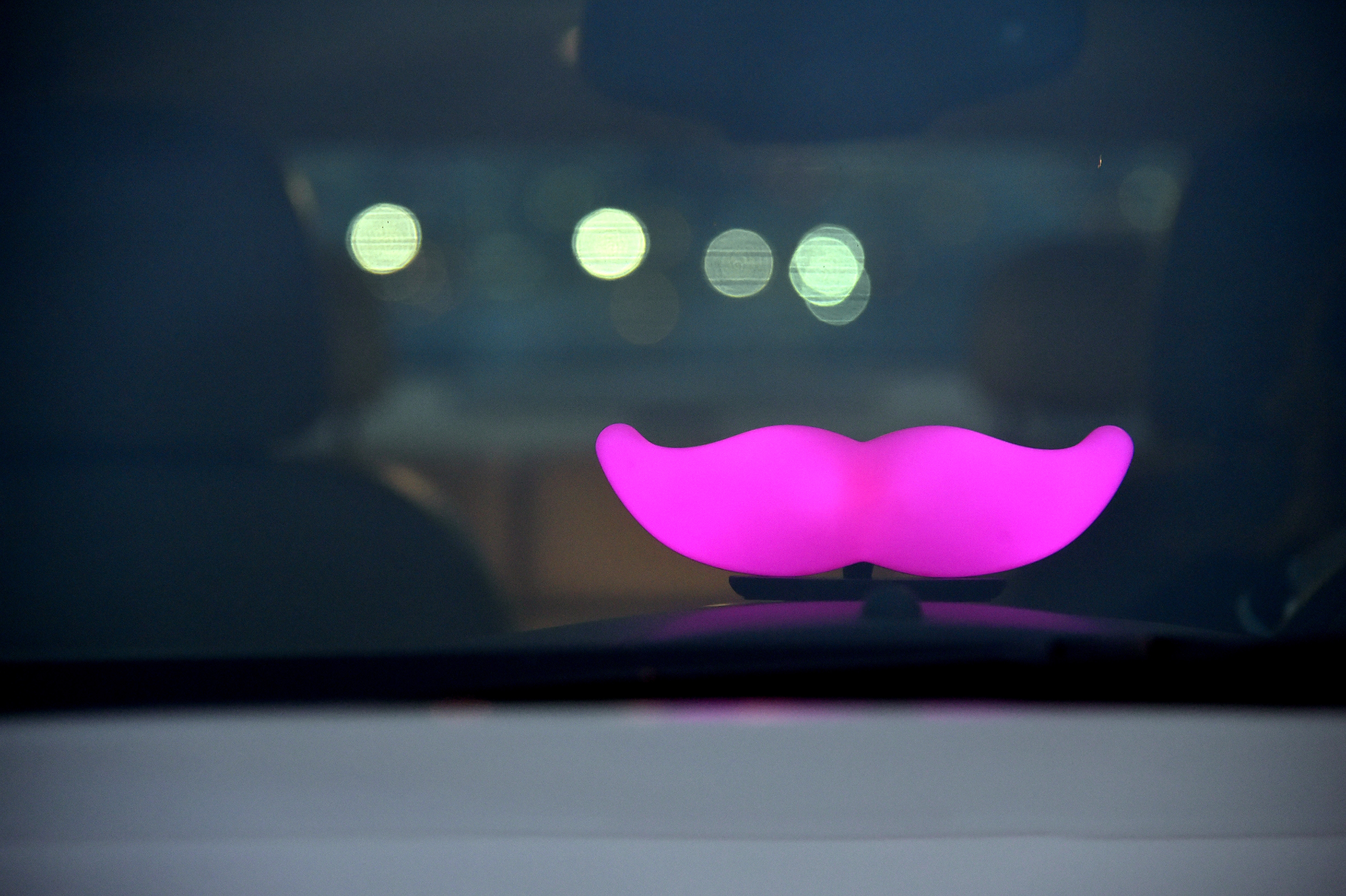 lyft uber driverless cars