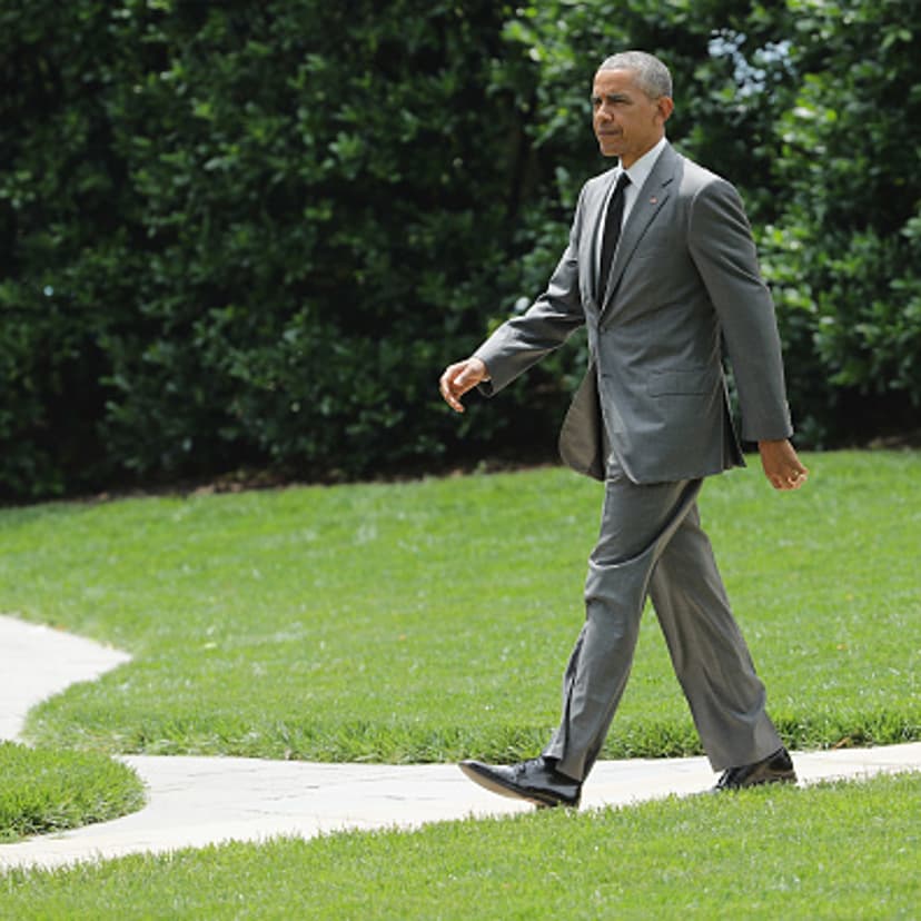U.S. President Barack Obama walks across the South Lawn before boarding Marine One and departing the White House June 3, 2016 in Washington, DC.