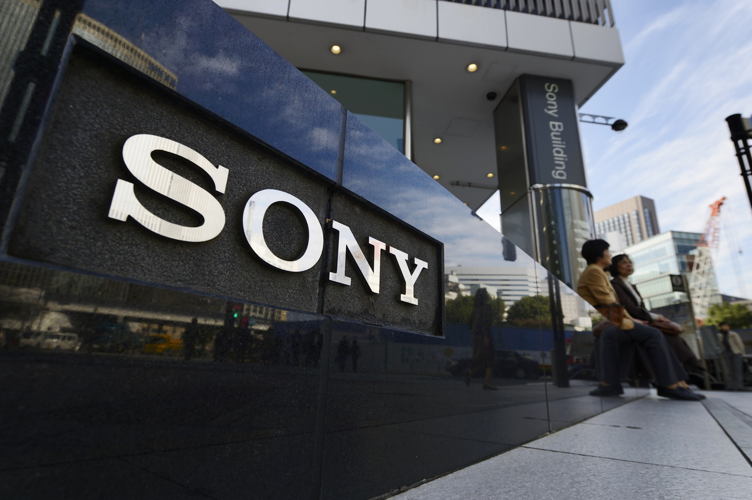 Sony Axes PC, TV Divisions and 5,000 Staff