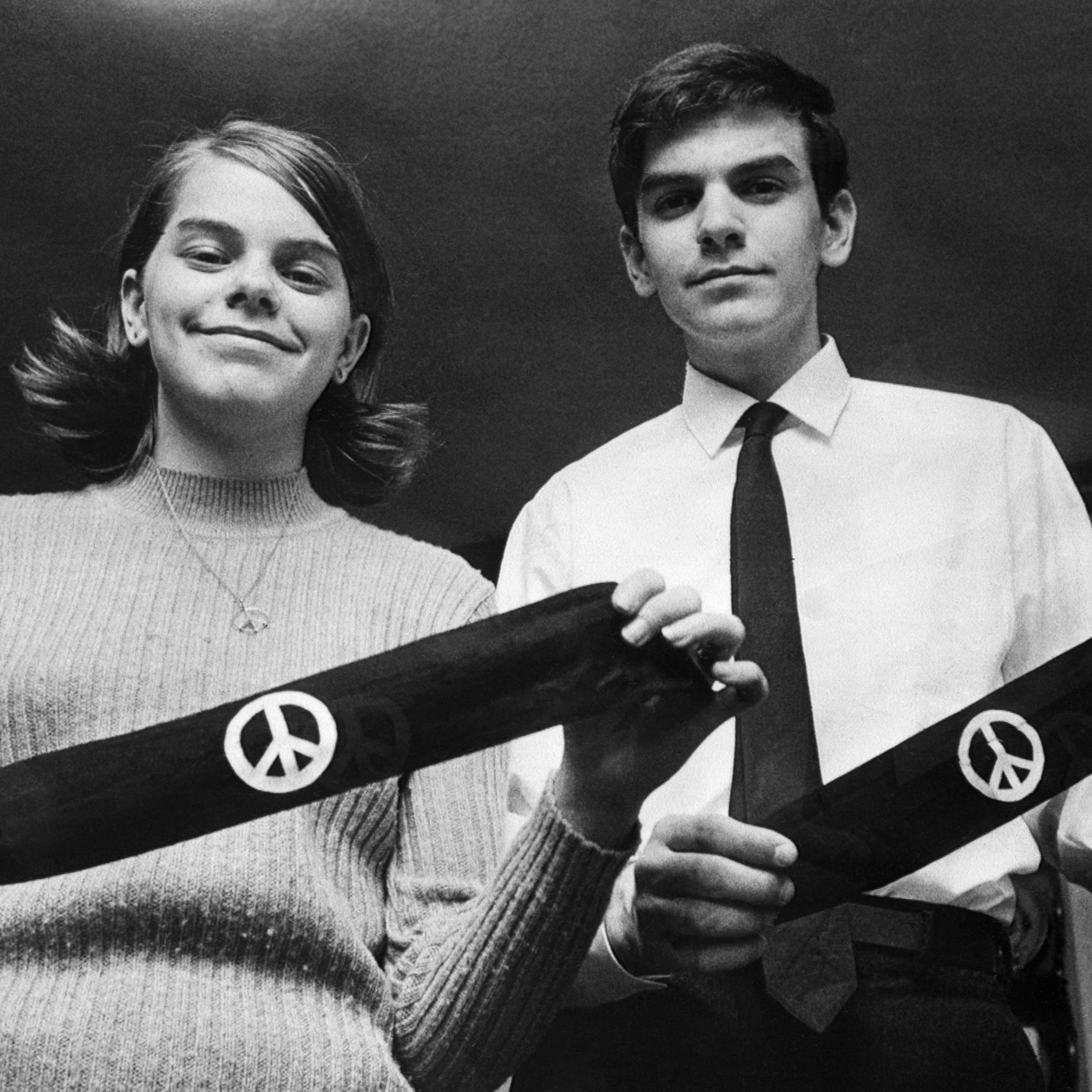 Students Hold Peace Arm Bands