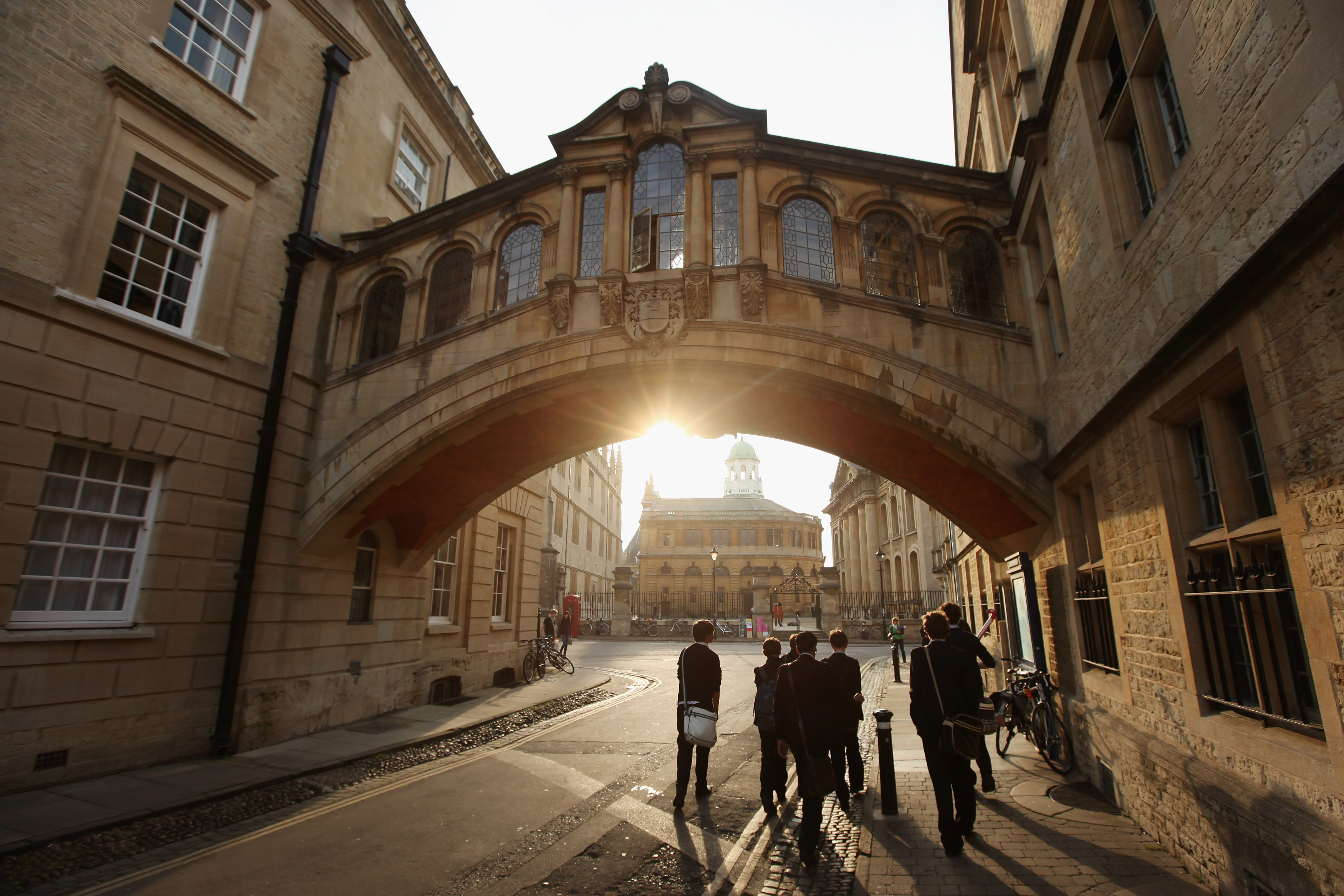 U.K.'s Elite Universities Try to Bridge Privilege Gap