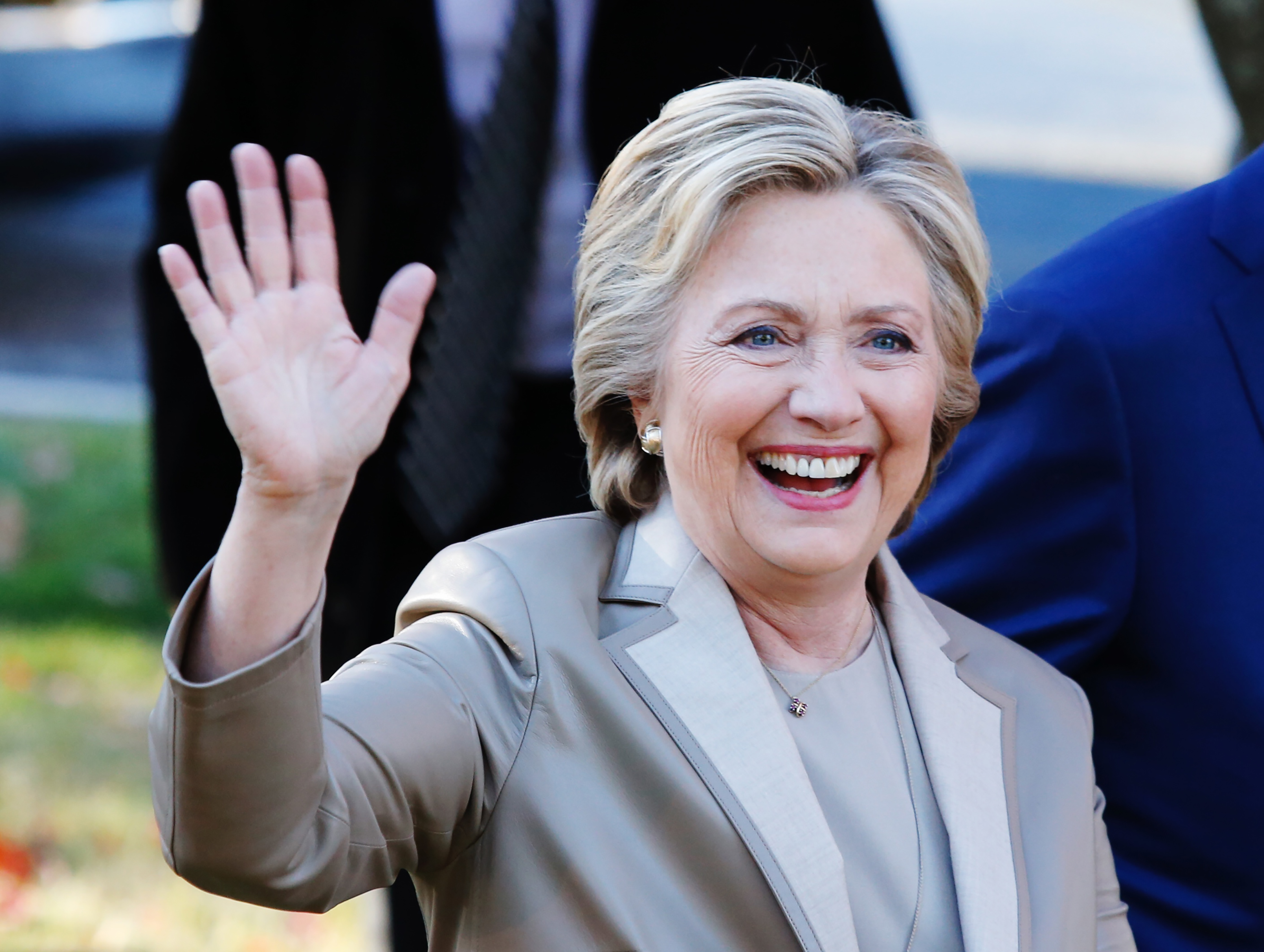 TOPSHOT-US-VOTE-CLINTON