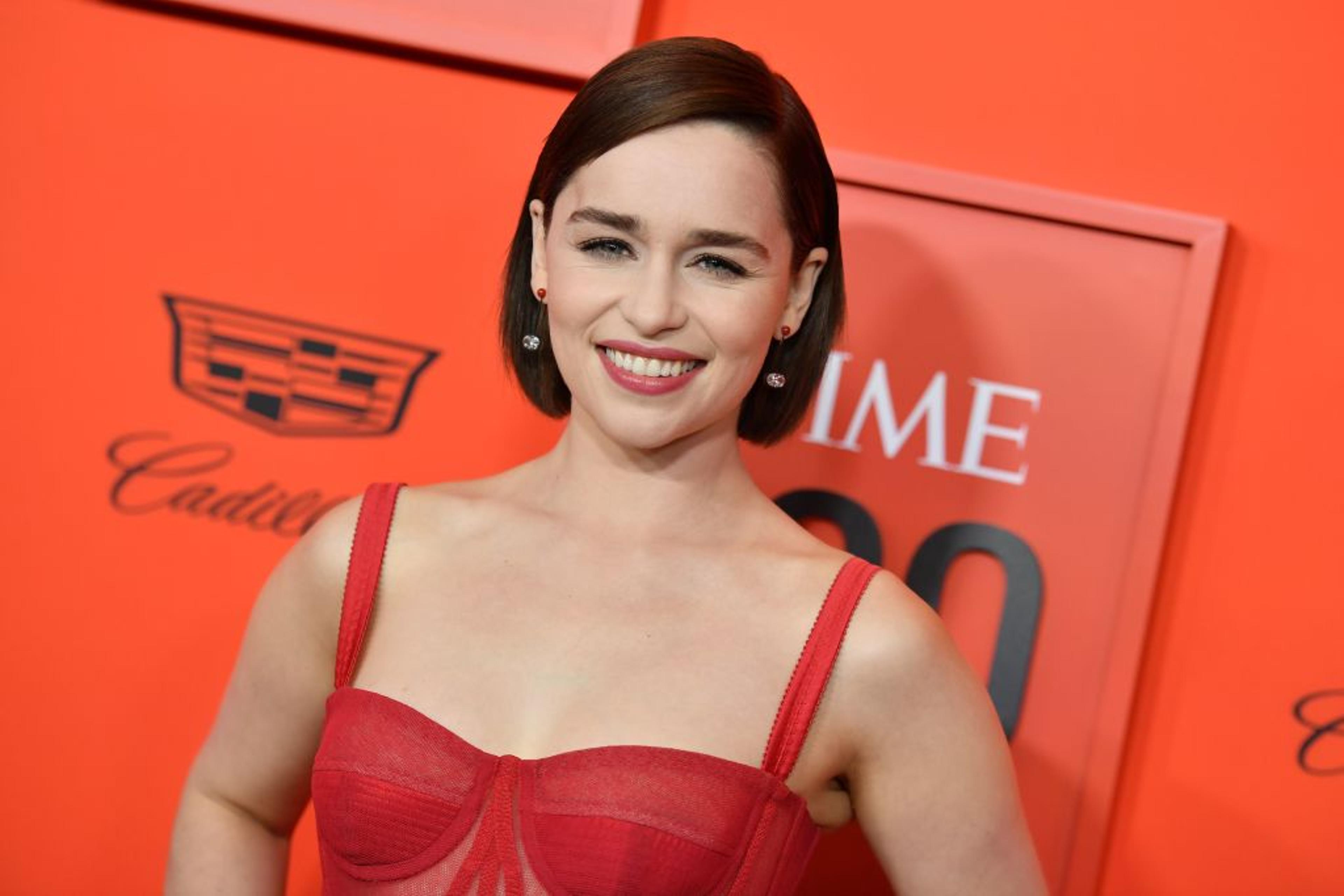 red dress emilia clarke as Lou Clark Short Prom Dress with Cap Sleeves from Me Before You Ralph - Emilia Clarke, Game