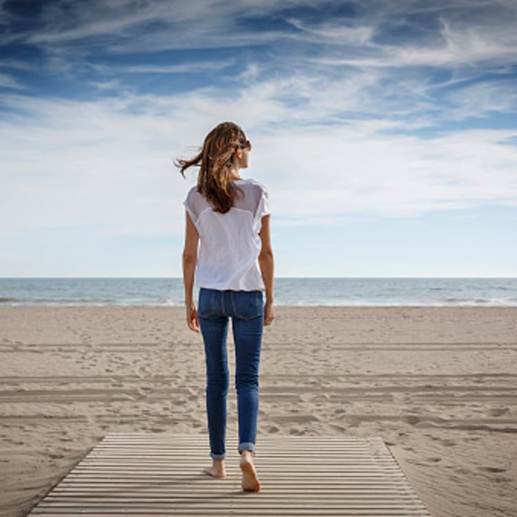 rearview-woman-standing
