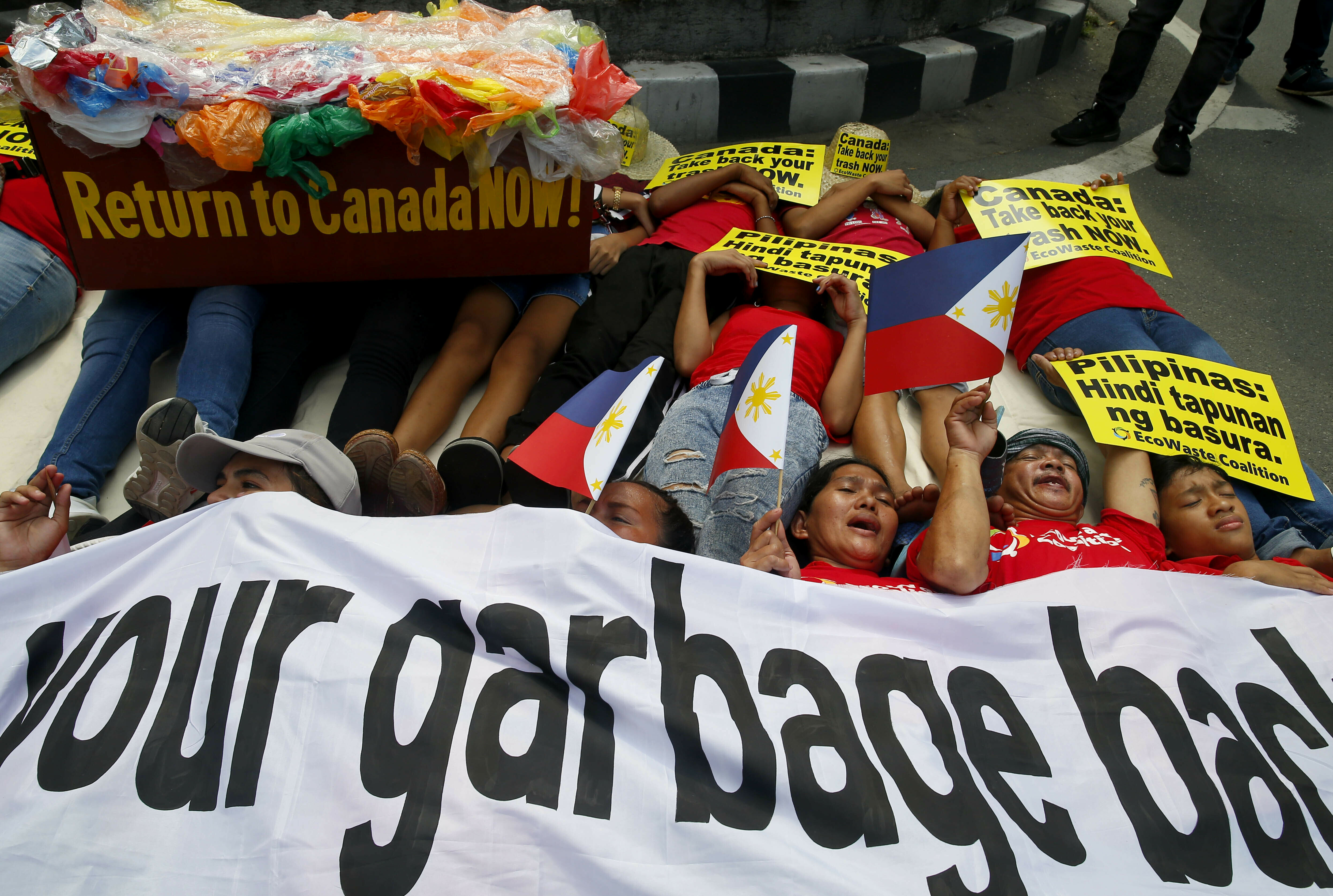 Philippines Canada Garbage