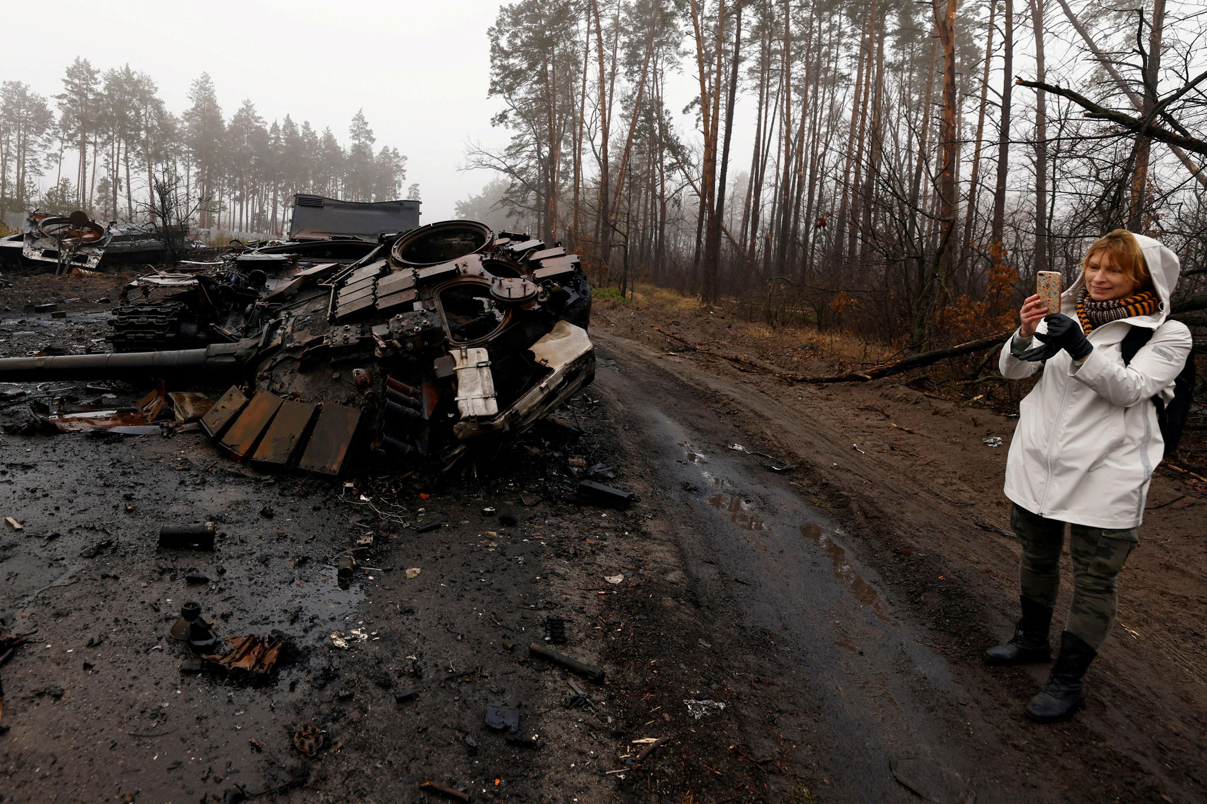 Iryna Vereshchagina films with her mobile phone destroyed Russian tanks and armoured vehicles