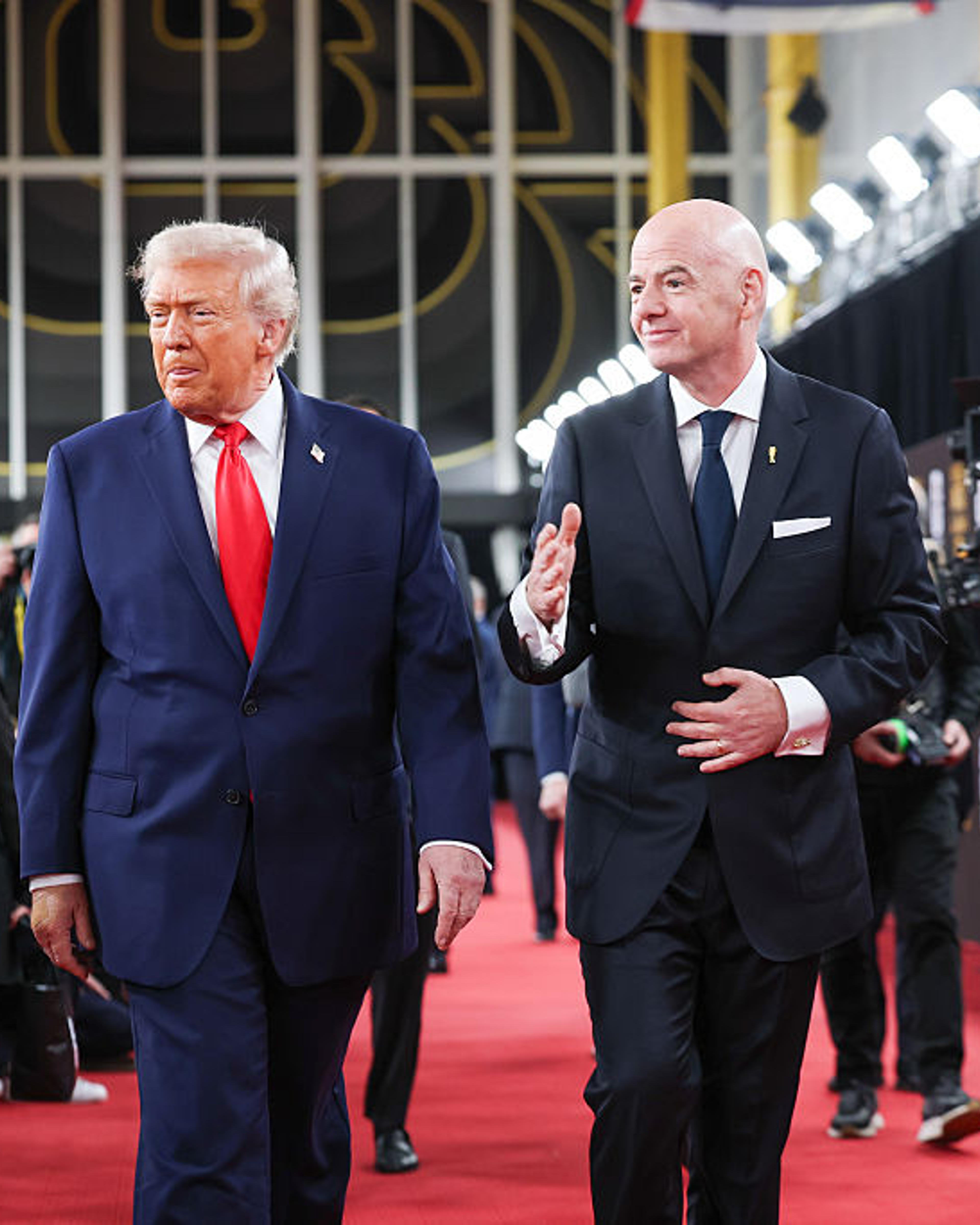 Người Mỹ hổ thẹn, đổ lỗi cho Tổng thống Trump sau khi bị loại khỏi World Cup 3 Trump's FIFA Intervention Draws Global Backlash