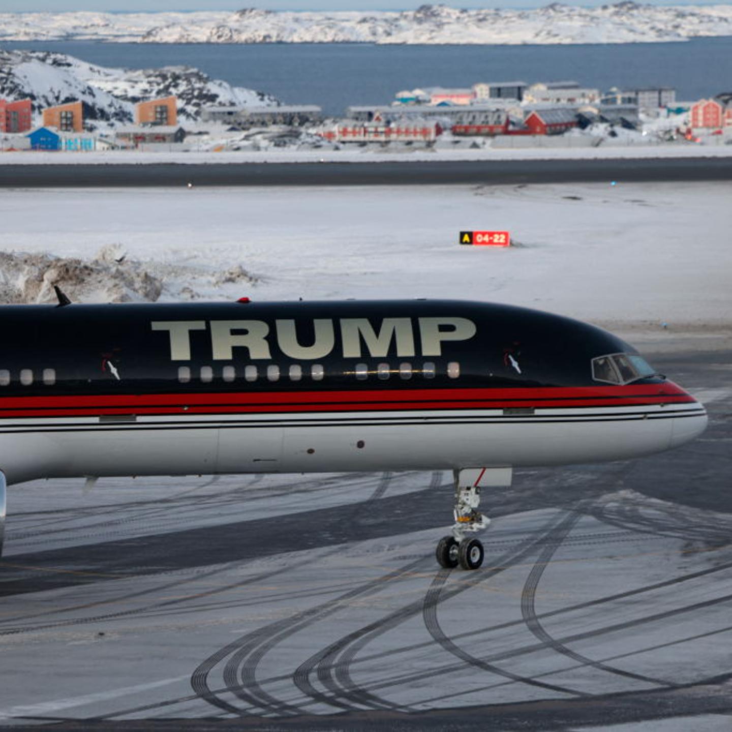 A Trump aircraft arrives in Nuuk, Greenland