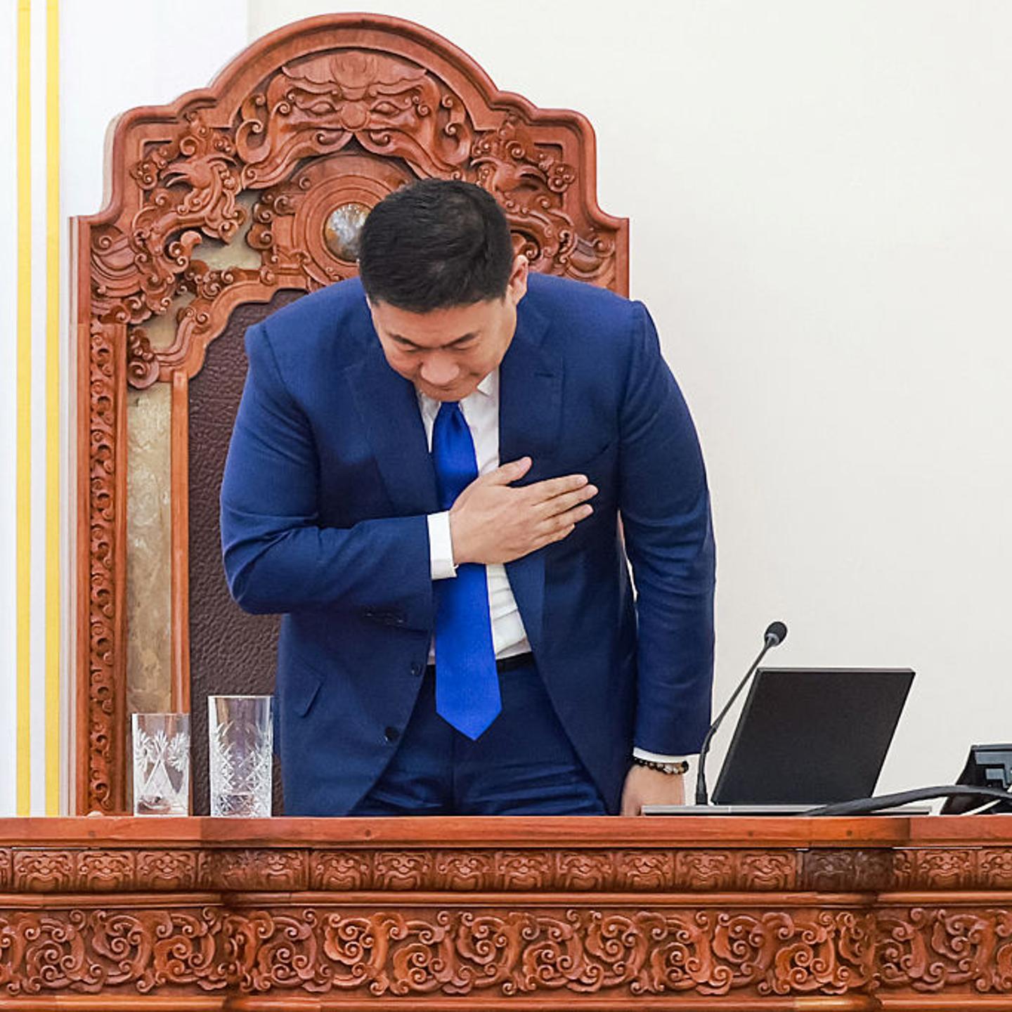 Mongolia's Prime Minister Oyun-Erdene Luvsannamsrain bows after losing his position in a vote in Ulaanbaatar, capital city of Mongolia on June 3, 2025.