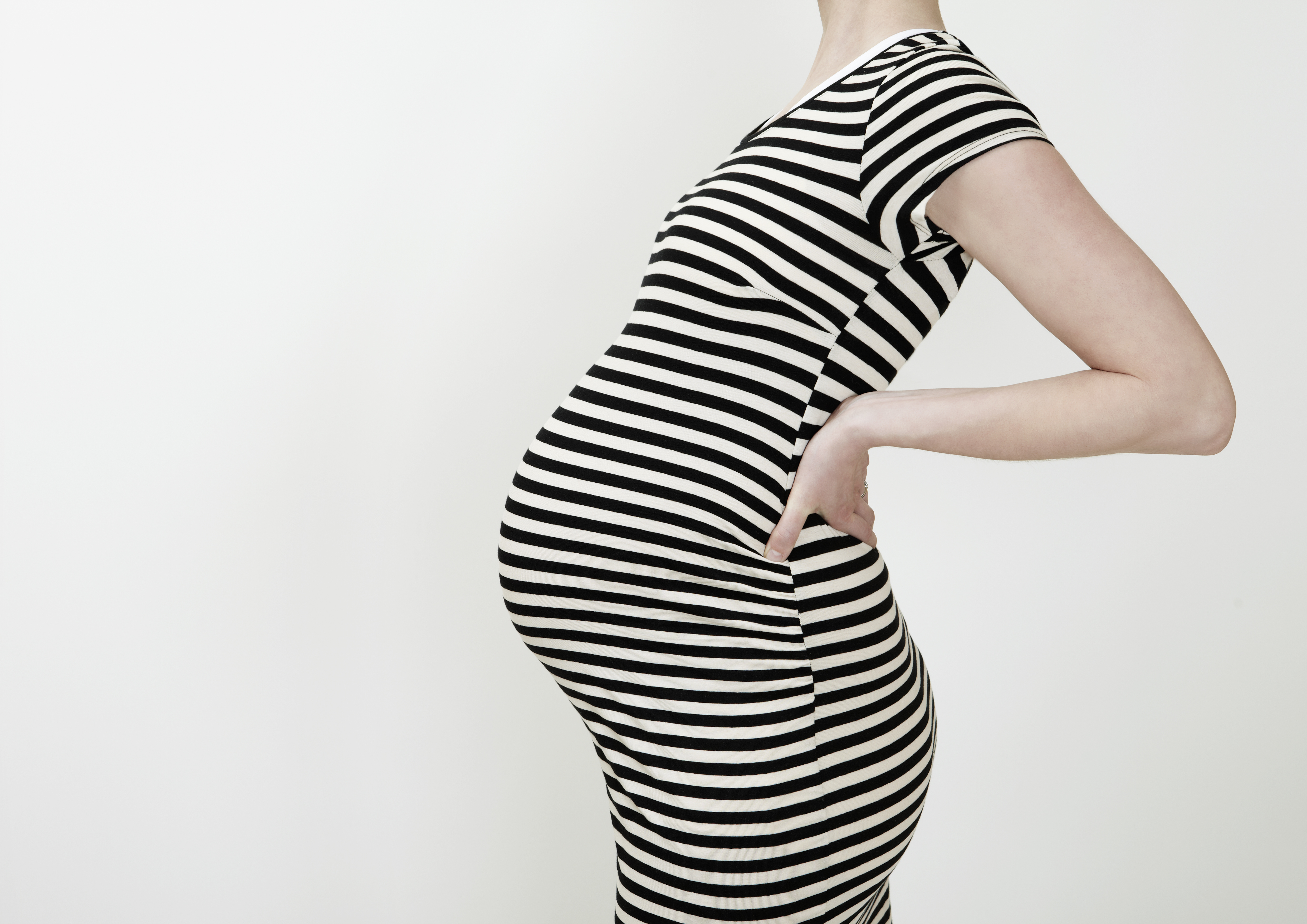 pregnant-woman-side-view
