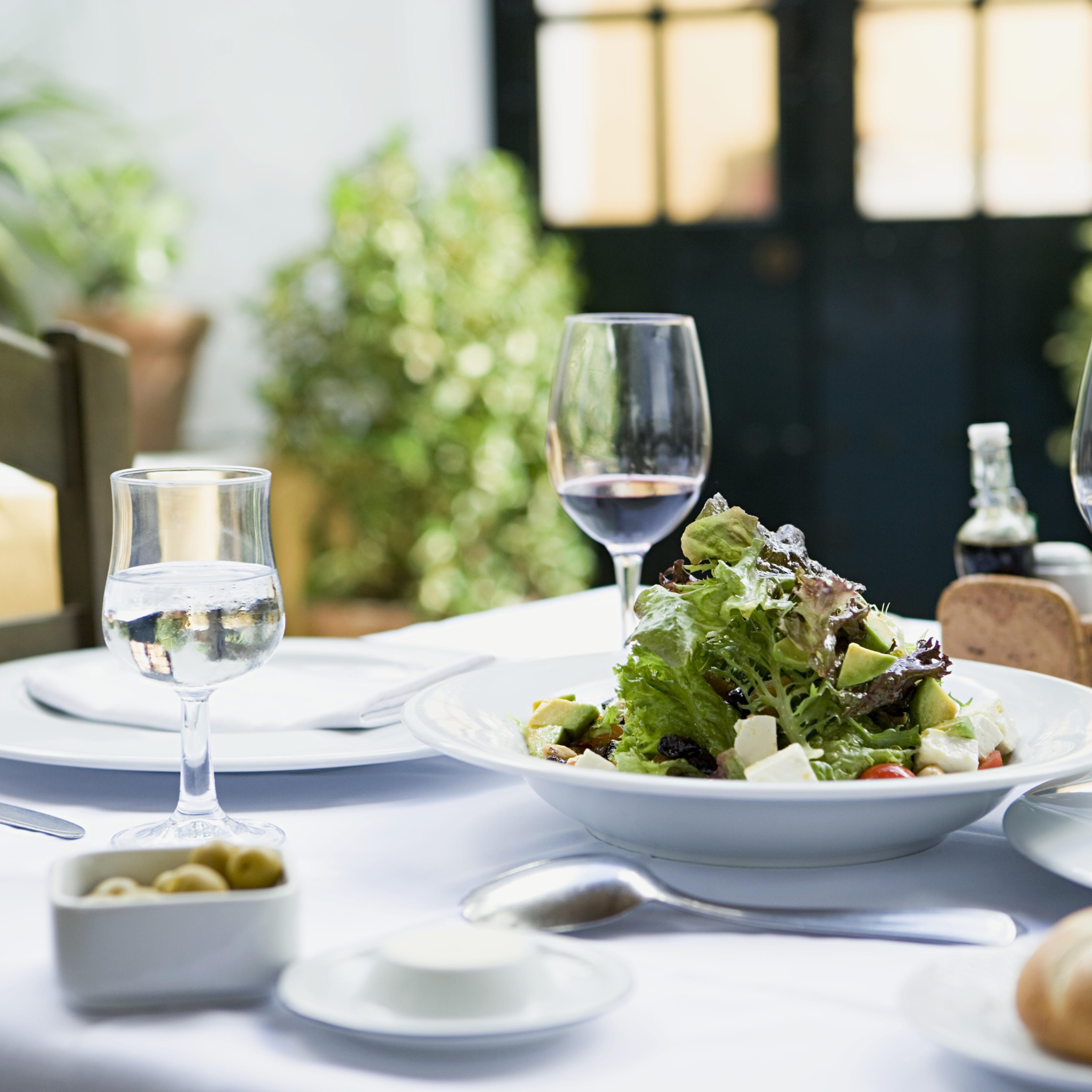 restaurant-meal