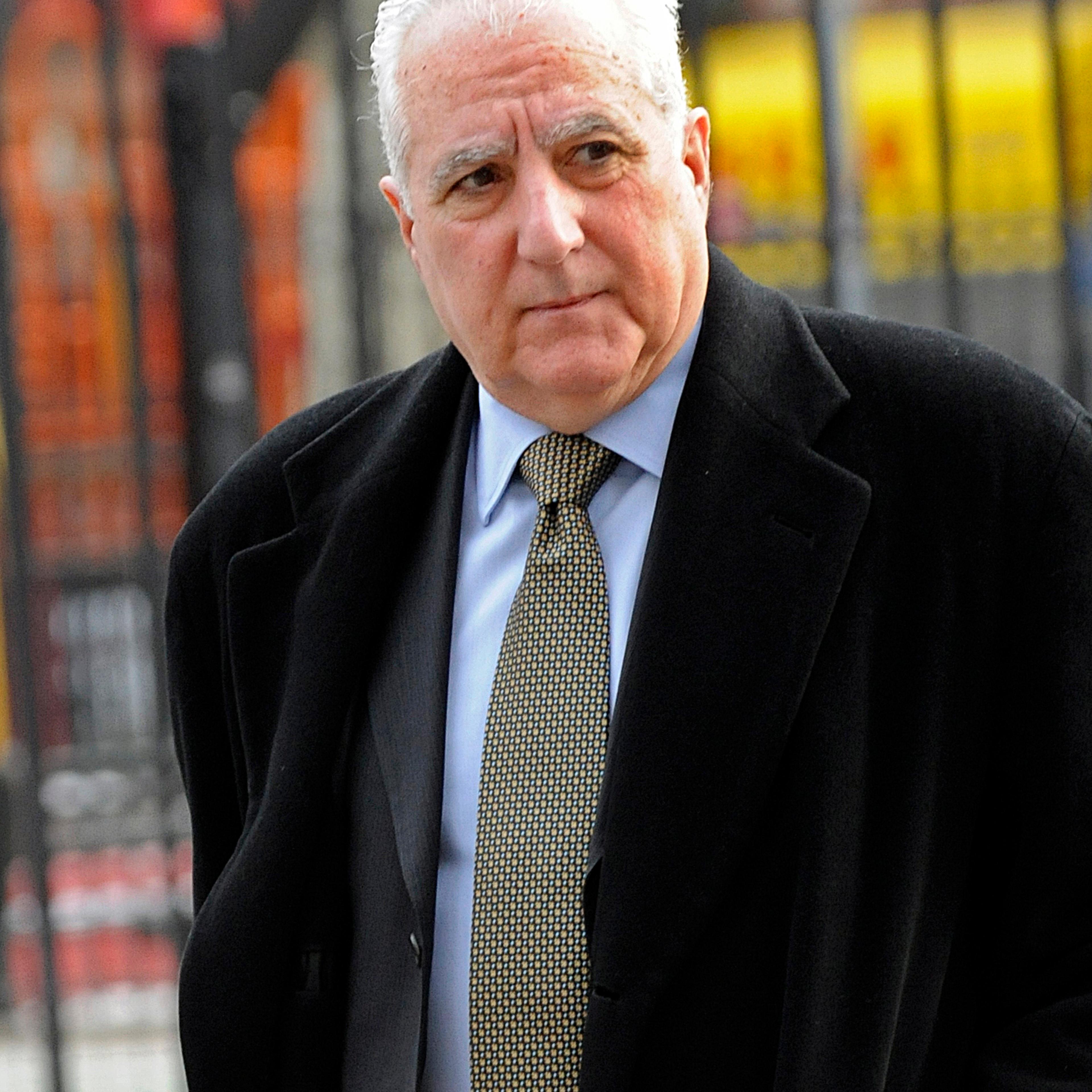 Closing Arguments Begin in Trial of Five Ex-Madoff Aides