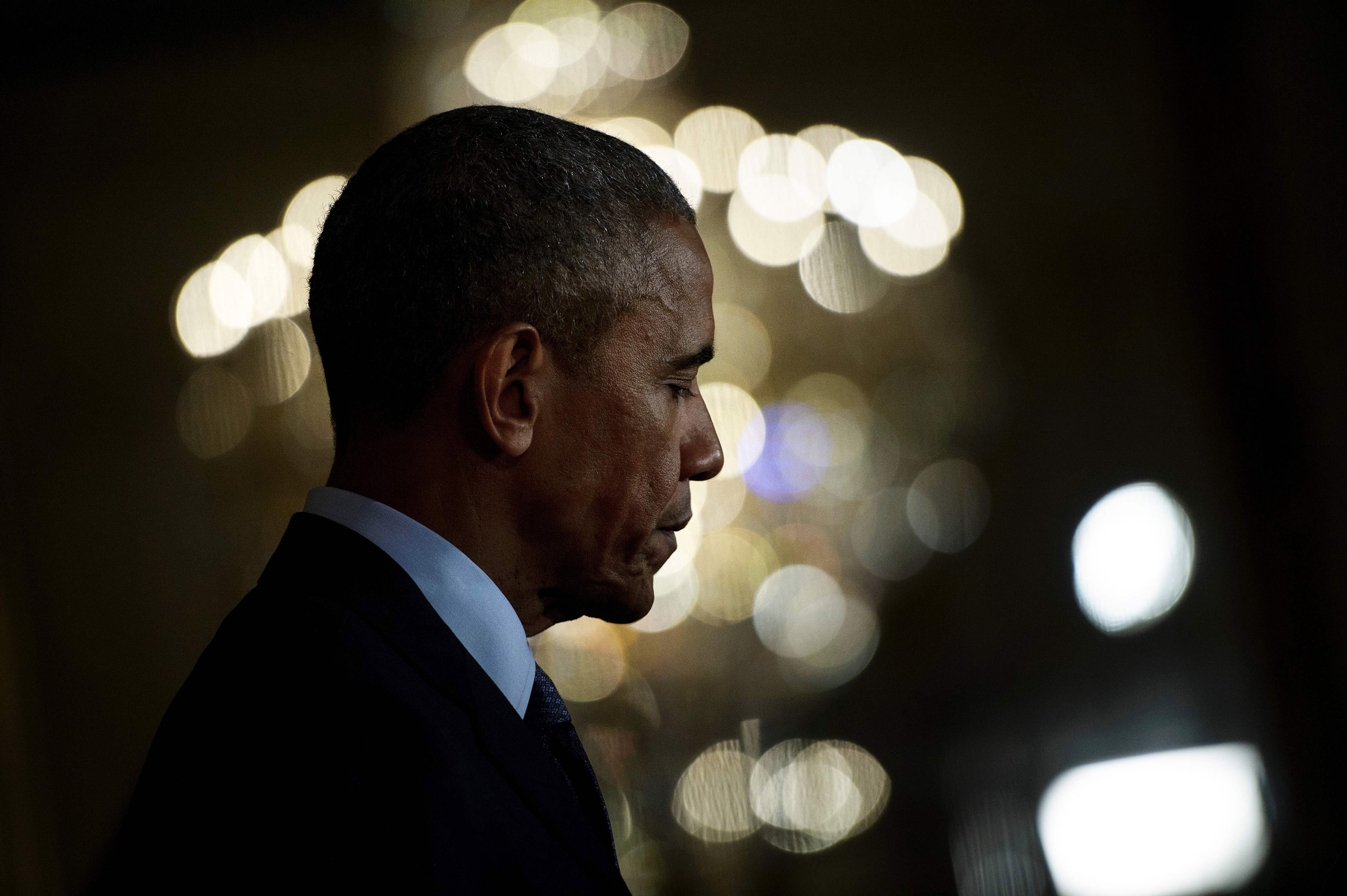 US President Barack Obama pauses while speaking during an event to celebrate the 2015 WNBA Champions, Minnesota Lynx, in the East Room of the White House June 27, 2016 in Washington, DC. / AFP PHOTO / Brendan SmialowskiBRENDAN SMIALOWSKI/AFP/Getty Images
