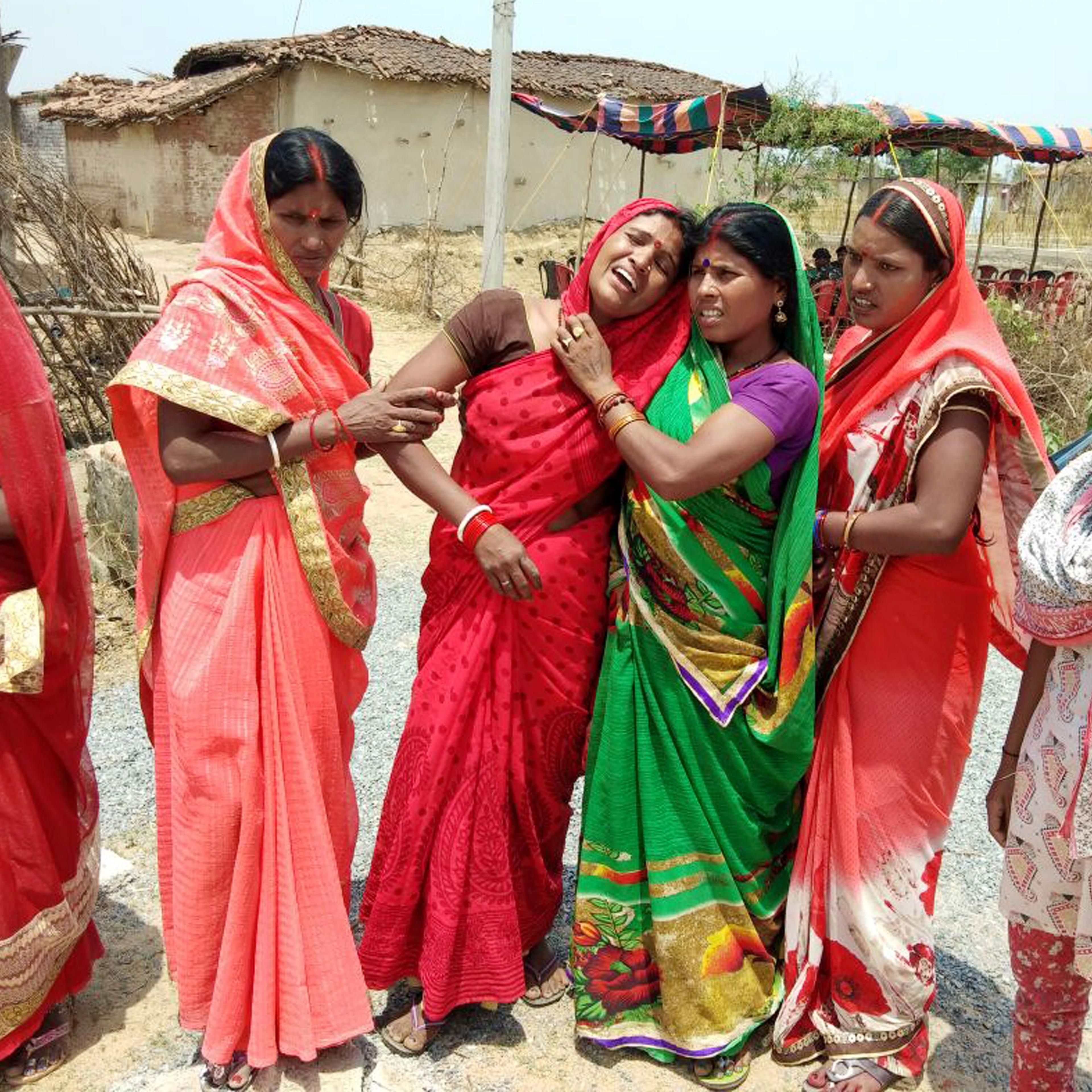 TOPSHOT-INDIA-CRIME-WOMEN-RAPE-MURDER