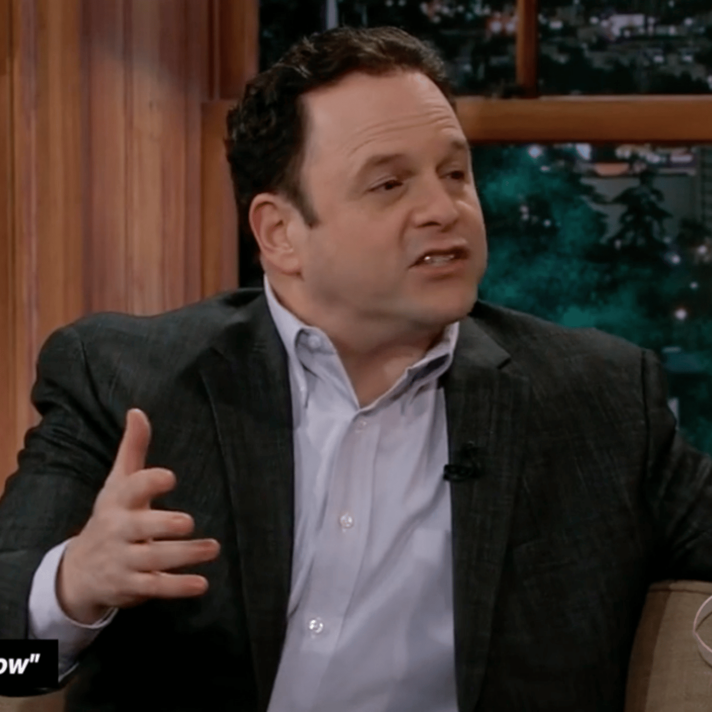 Jason Alexander talks about his obvious toupee on the 'Late Late Show' with Craig Ferguson