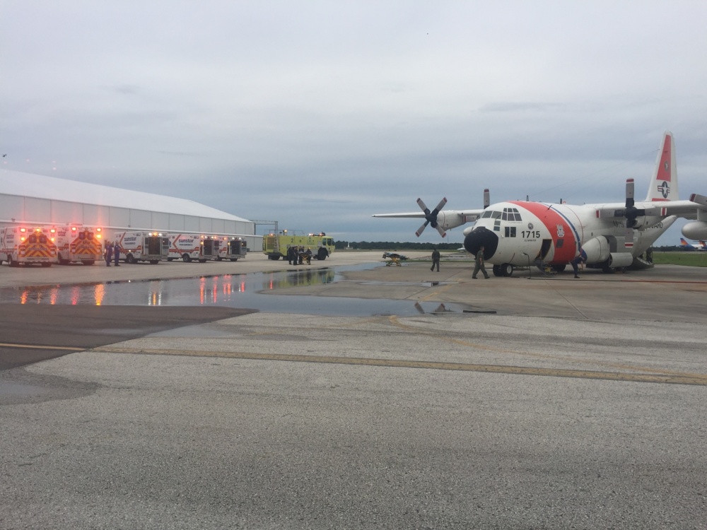 US-COAST-GUARD-EVACUATION-BAHAMAS