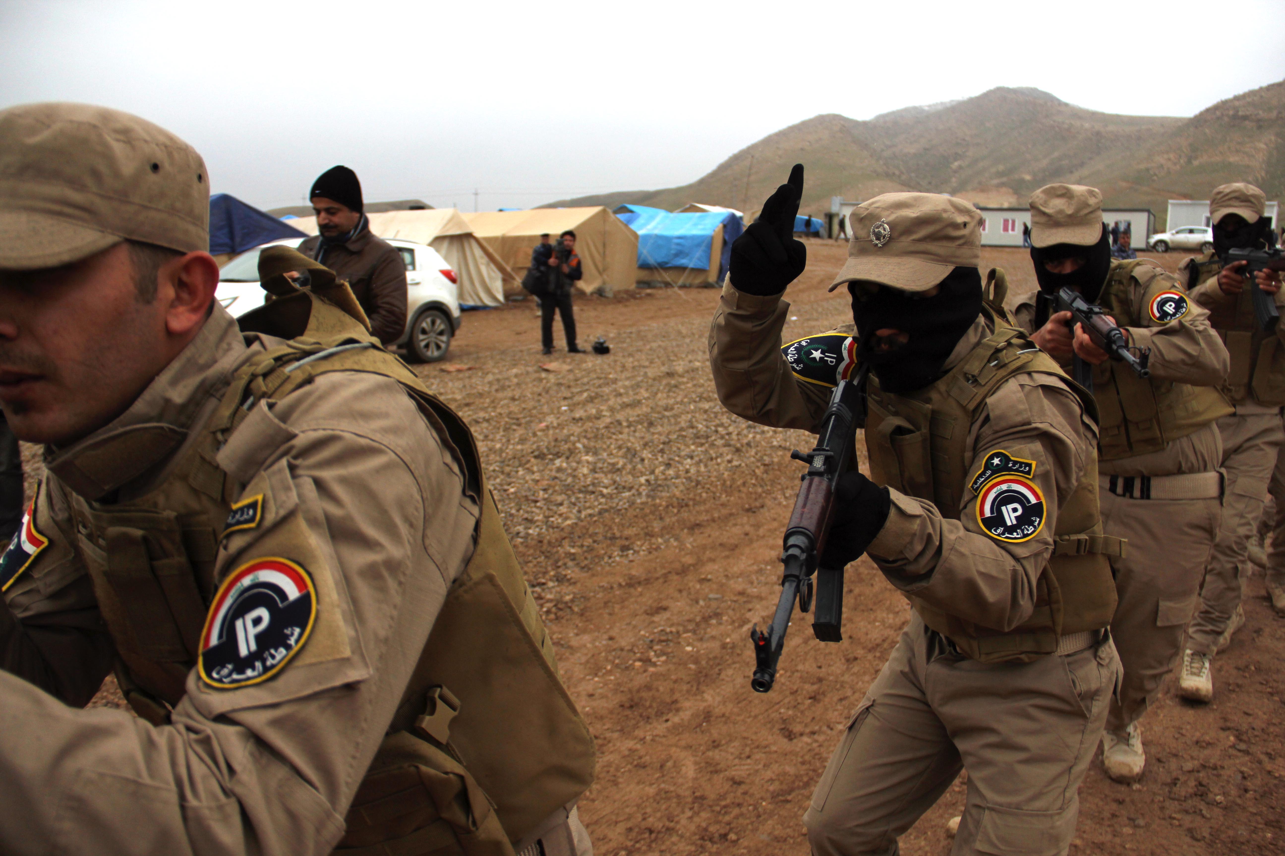Iraq Police Fighting ISIS
