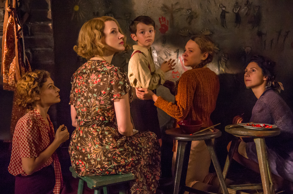 THE ZOOKEEPER'S WIFE