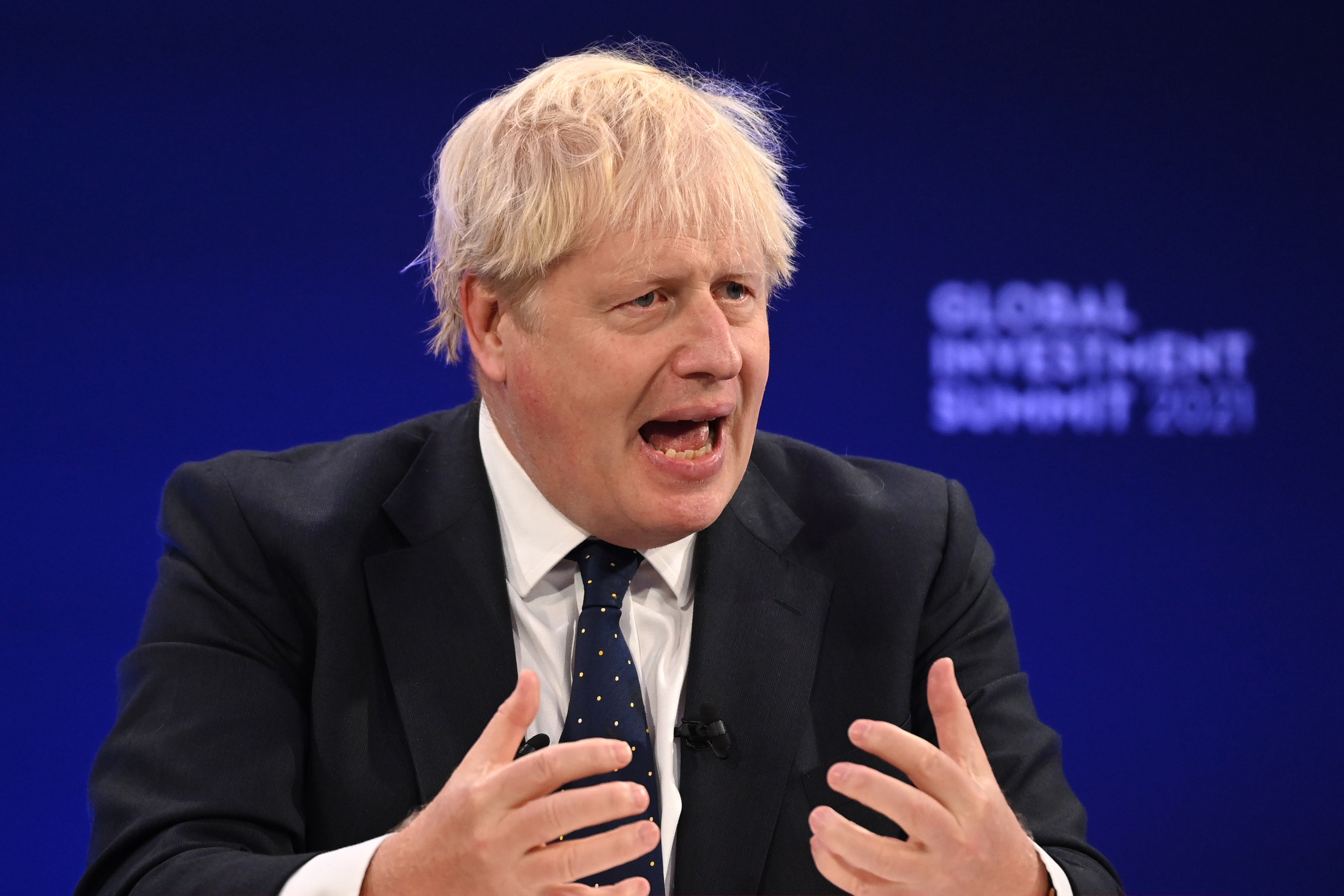 UK Hosts First Global Investment Summit