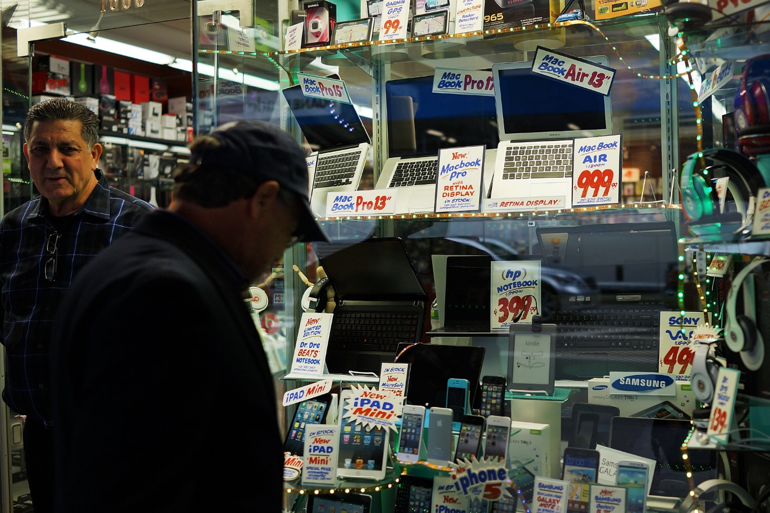 Electronics store