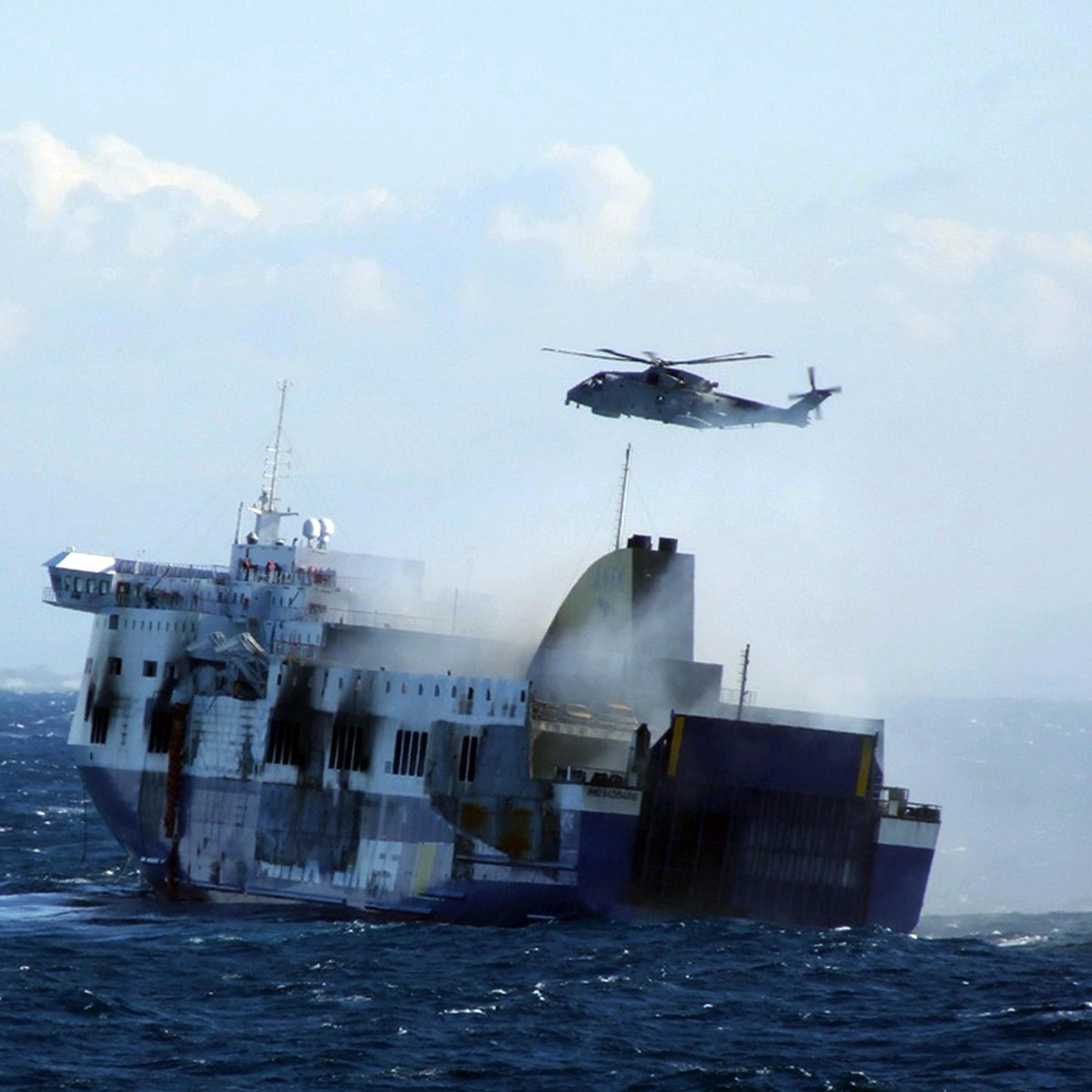 TOPSHOTS-ITALY-GREECE-FERRY-RESCUE