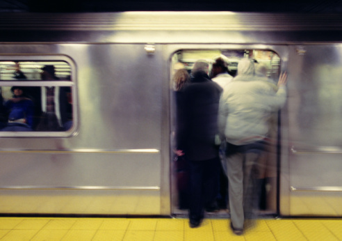 crowded-train