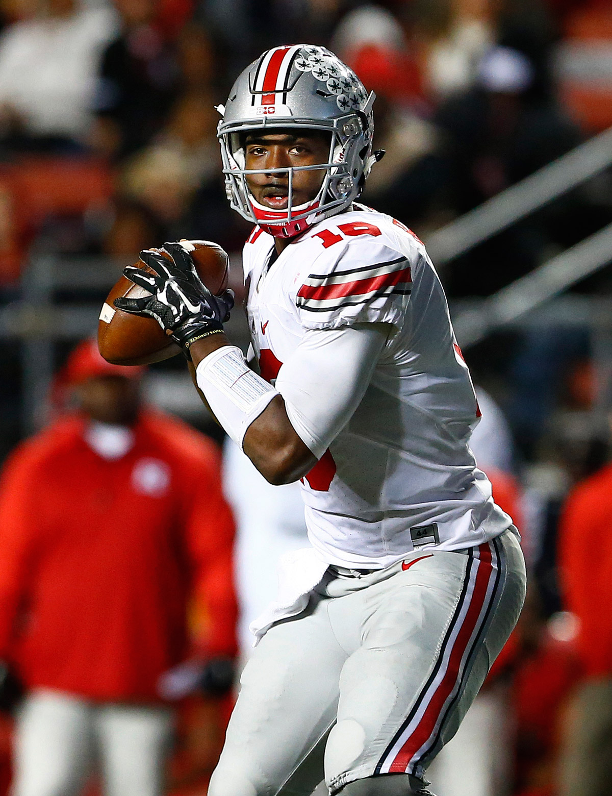 PISCATAWAY, NJ - OCTOBER 24: Quarterback J.T. Barrett #16 of the Ohio State Buckeyes in action against the Rutgers Scarlet Knights during a game at High Point Solutions Stadium on October 24, 2015 in Piscataway, New Jersey. (Photo by Rich Schultz /Getty 