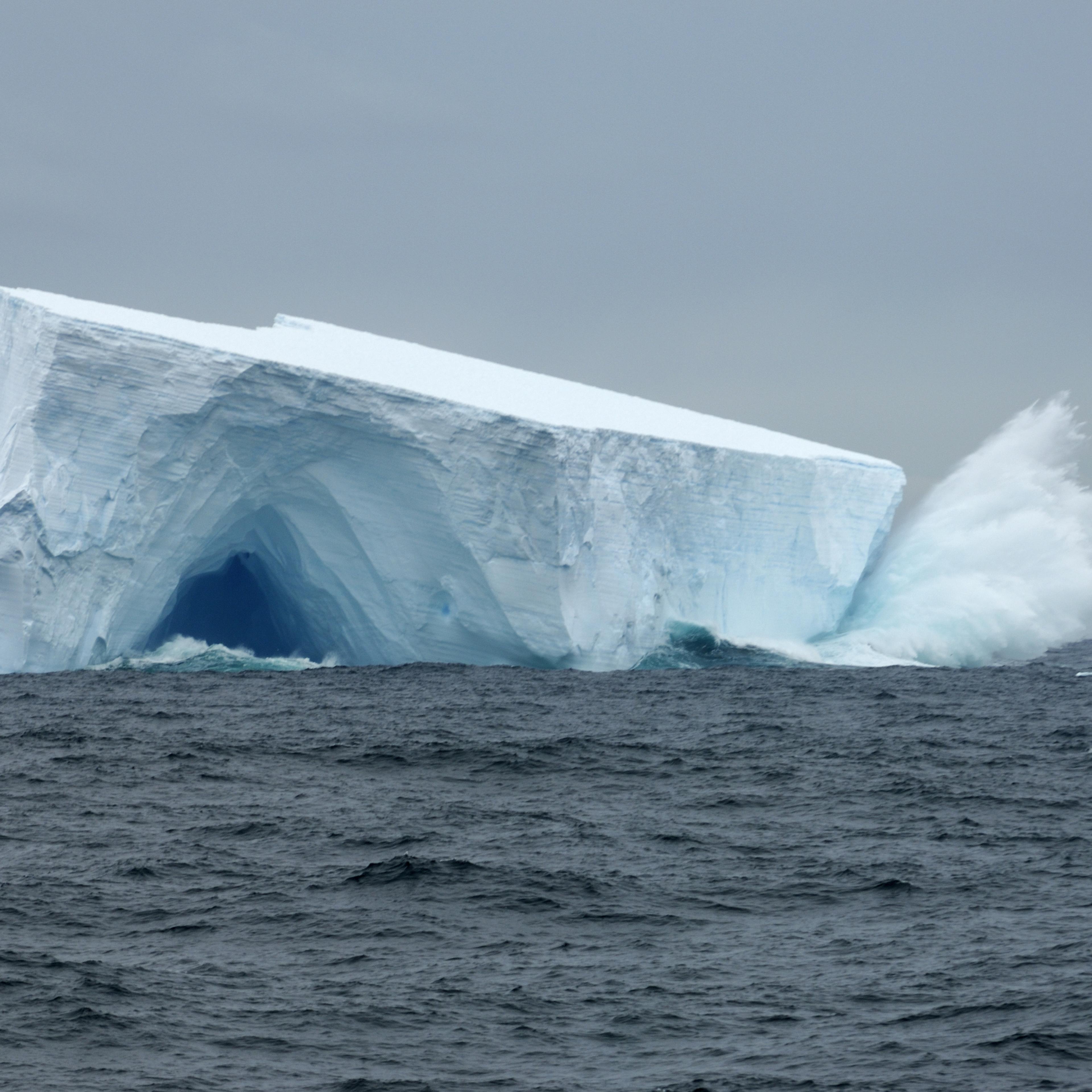 Antarctica melting ice