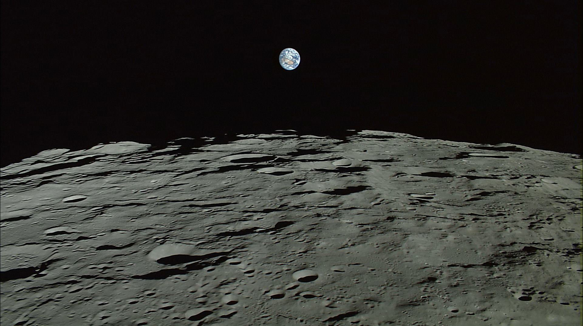 Japan's Photos of the Moon's Surface Are Breathtaking
