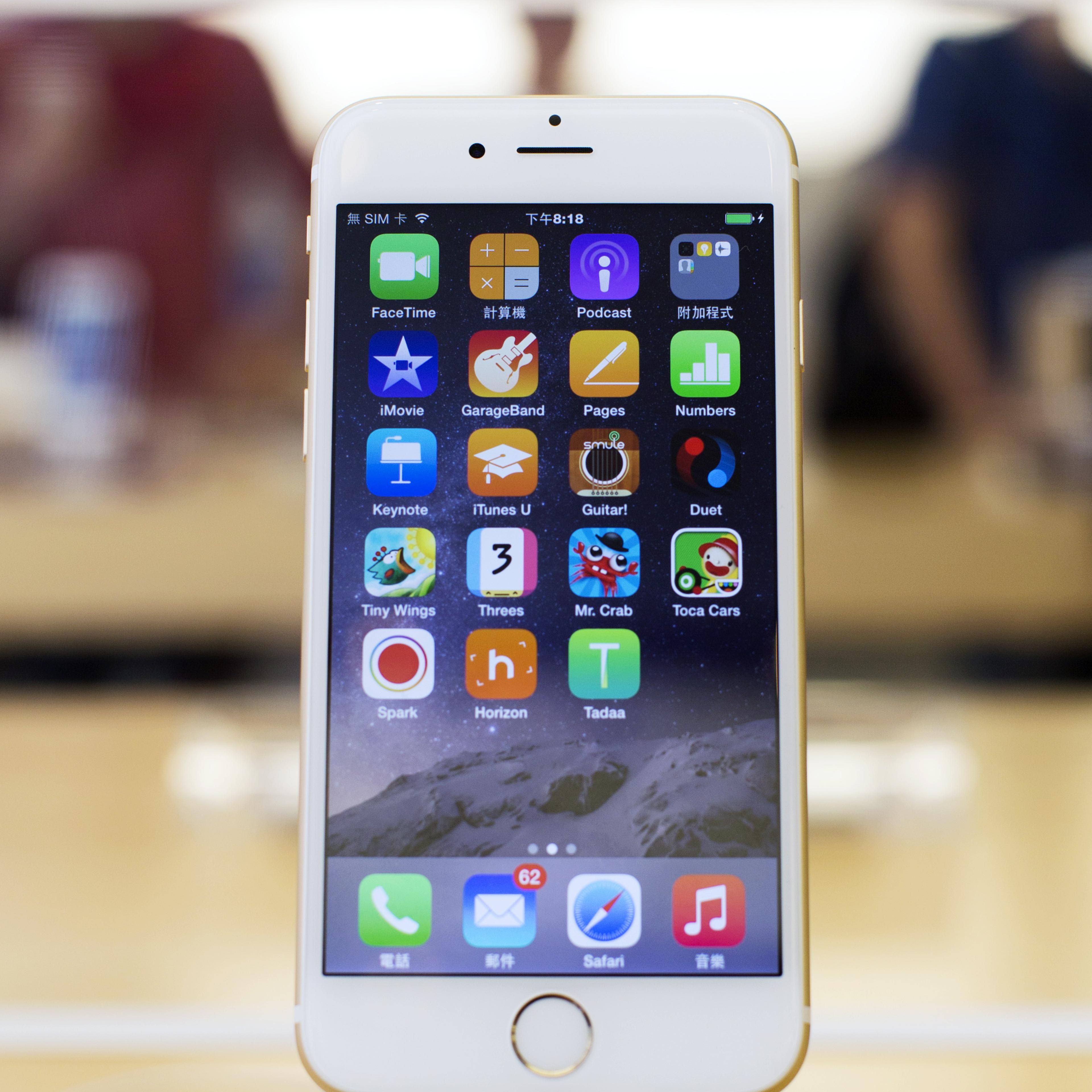 Apple Inc.'s iPhone 6 and iPhone 6 Plus Go On Sale