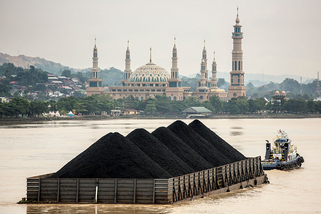 Indonesian Coal Towns Endure The Global Commodities Slump