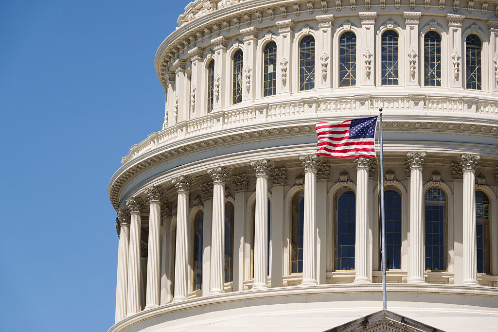 20 House Republicans Break Ranks to Join Democrats in Passin