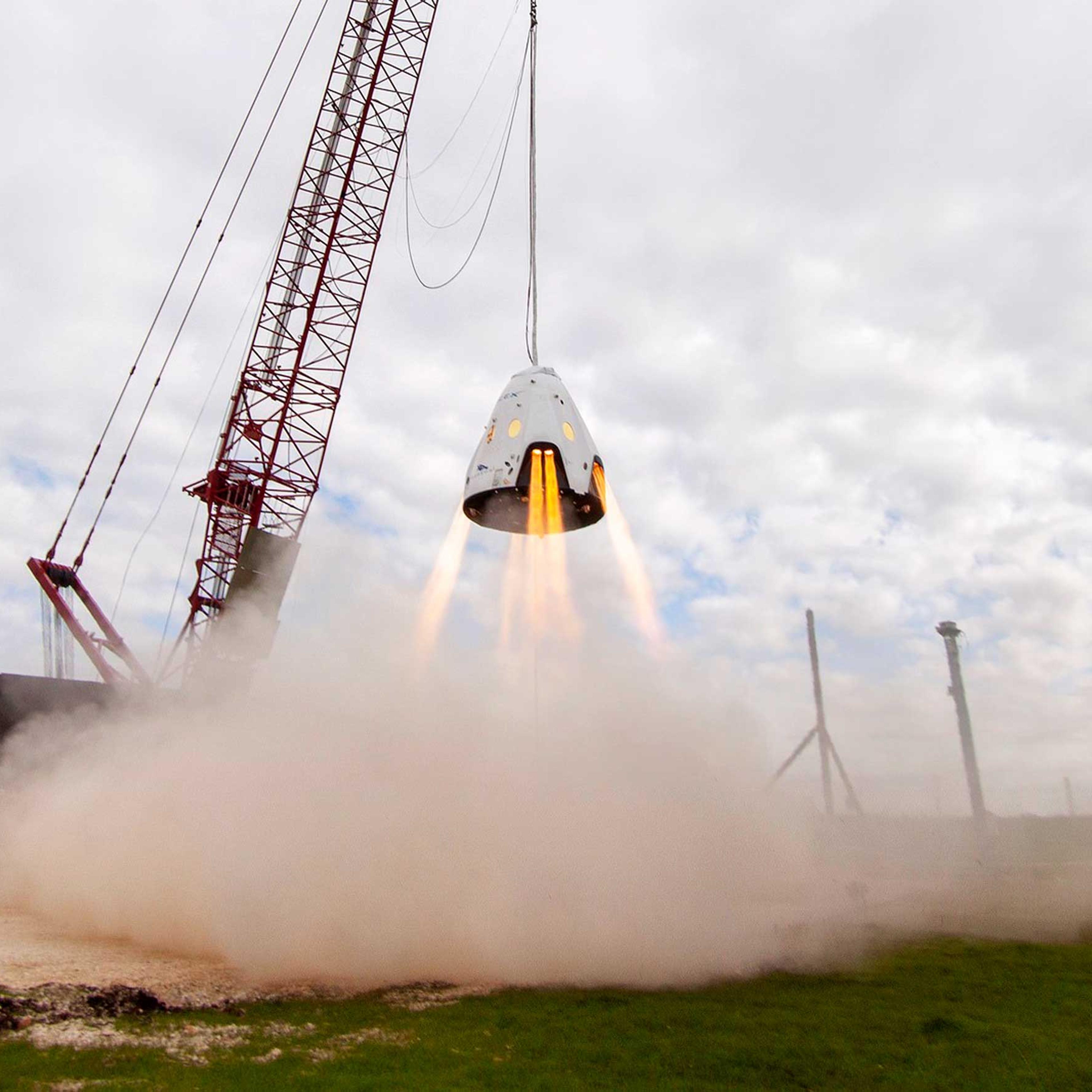 spacex-dragon-boeing-starliner-space-nasa