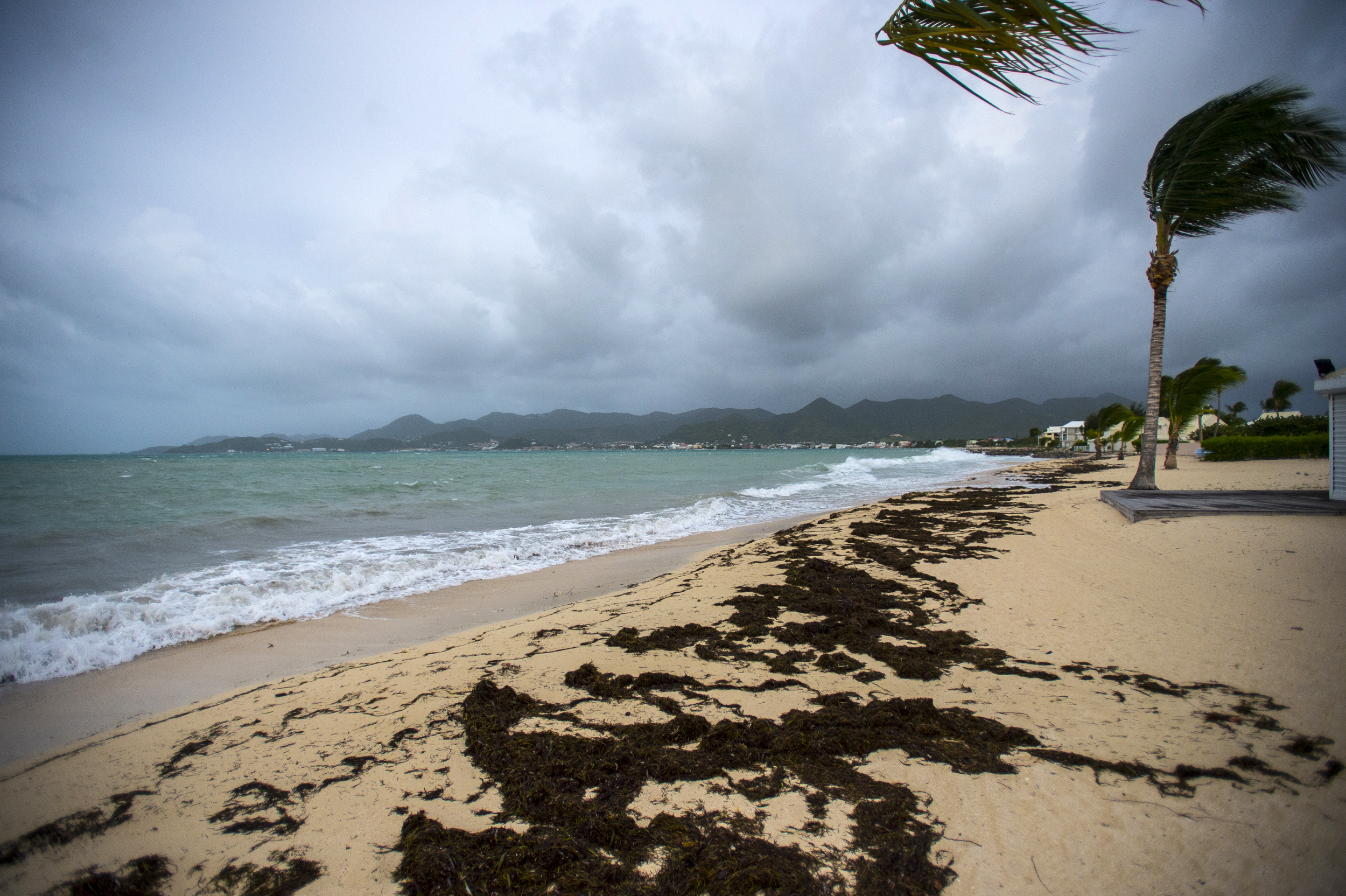 TOPSHOT-FRANCE-SAINT MARTIN-OVERSEAS-CARIBBEAN-US-WEATHER-STORM-