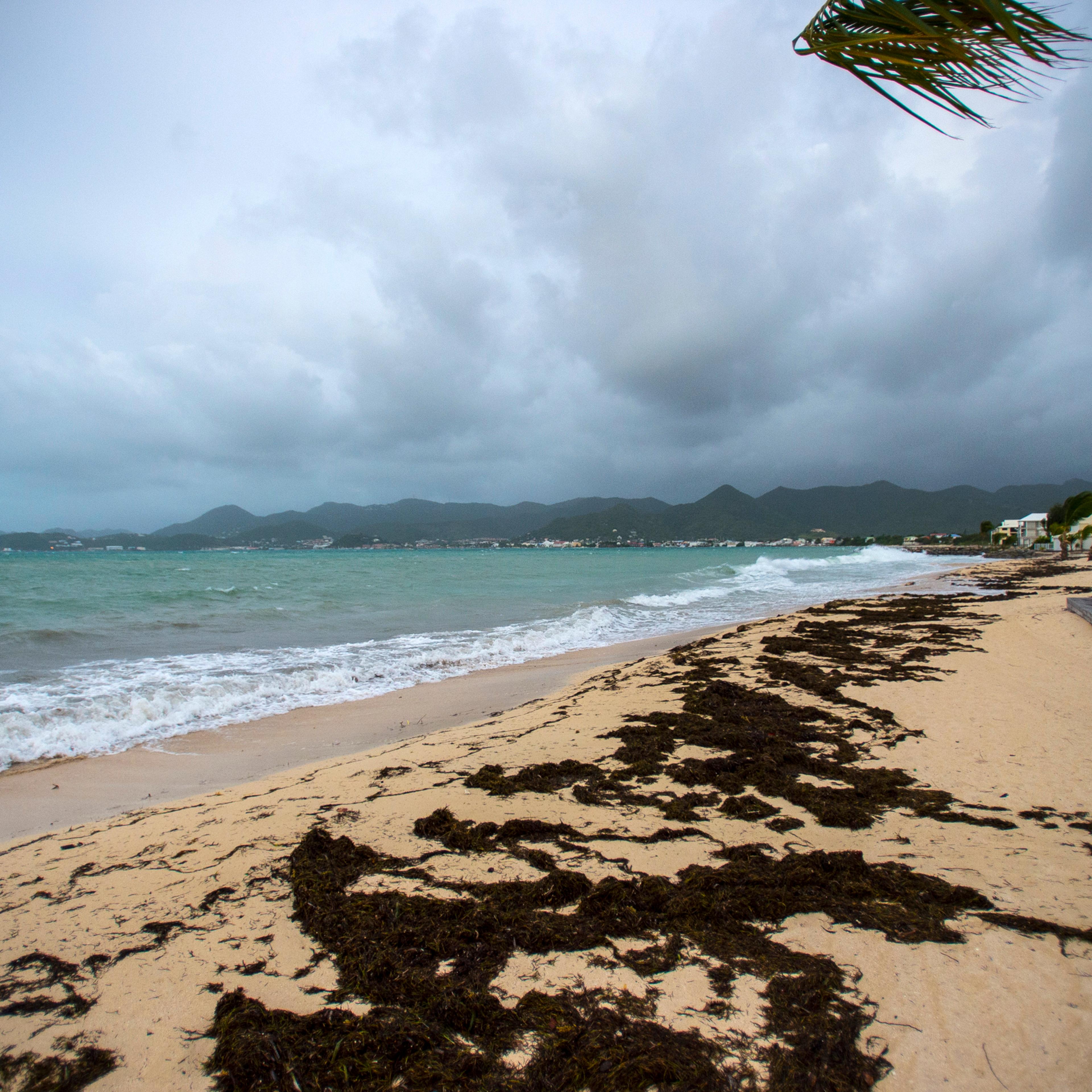 TOPSHOT-FRANCE-SAINT MARTIN-OVERSEAS-CARIBBEAN-US-WEATHER-STORM-