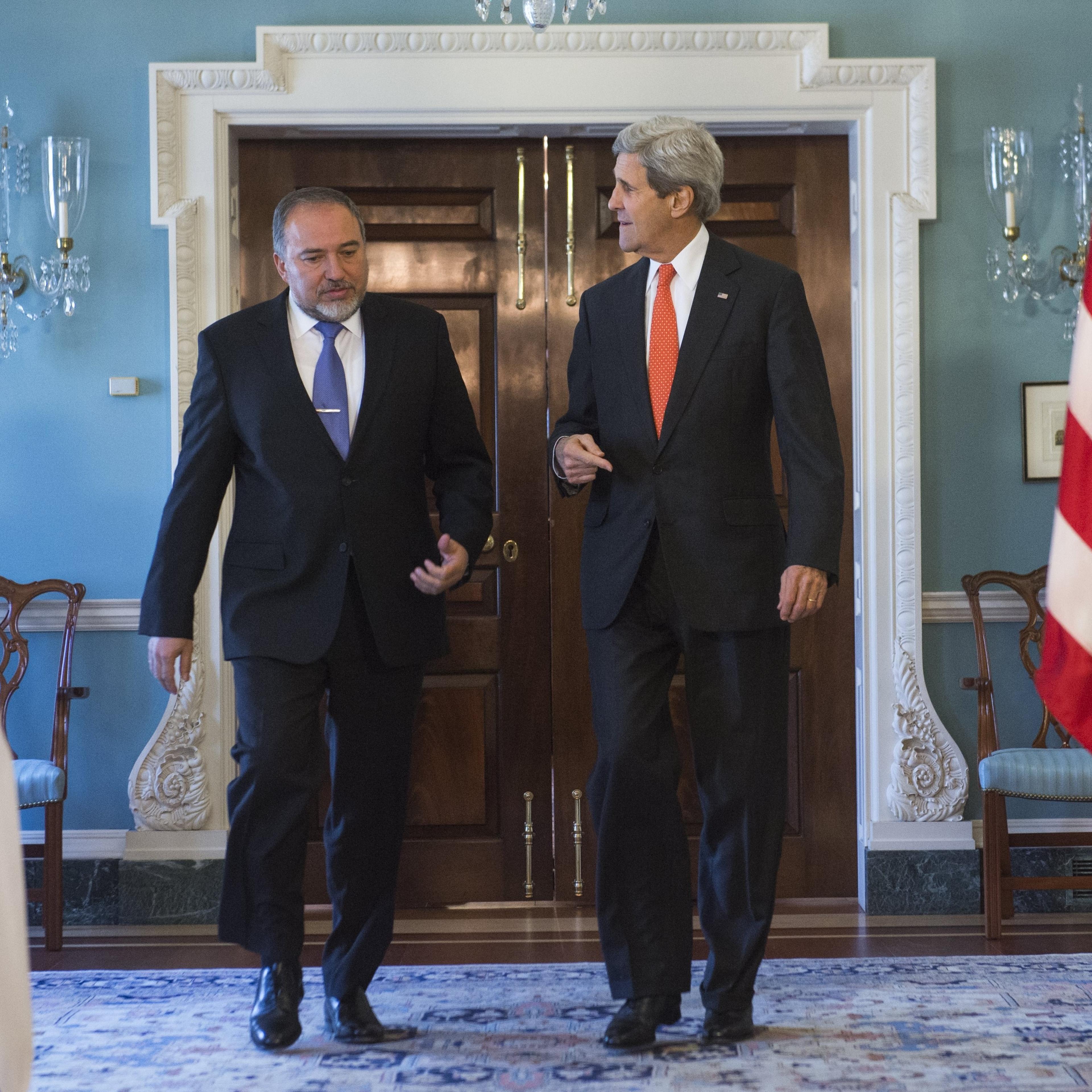 US-ISRAEL-KERRY-LIEBERMAN