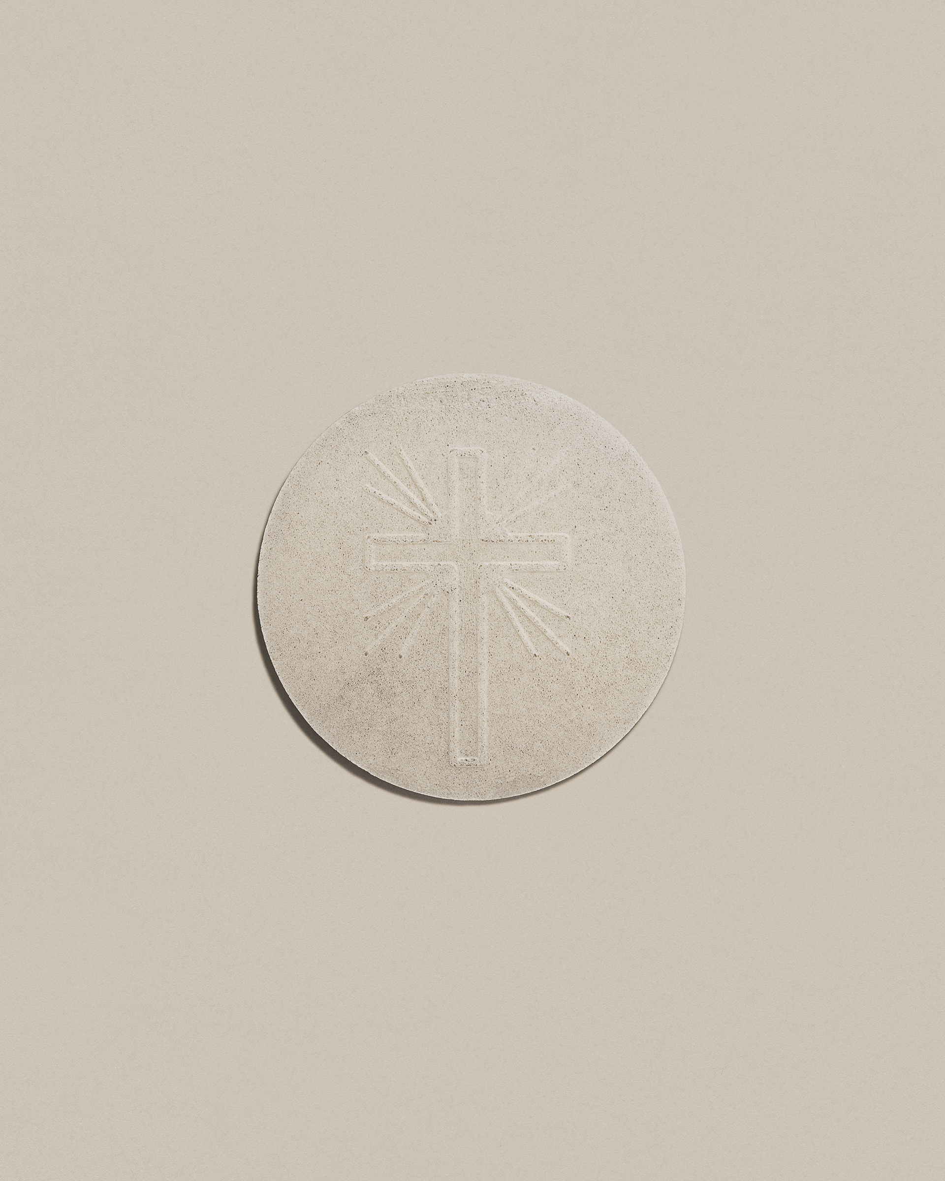 romain-baro-catholicism-hosts