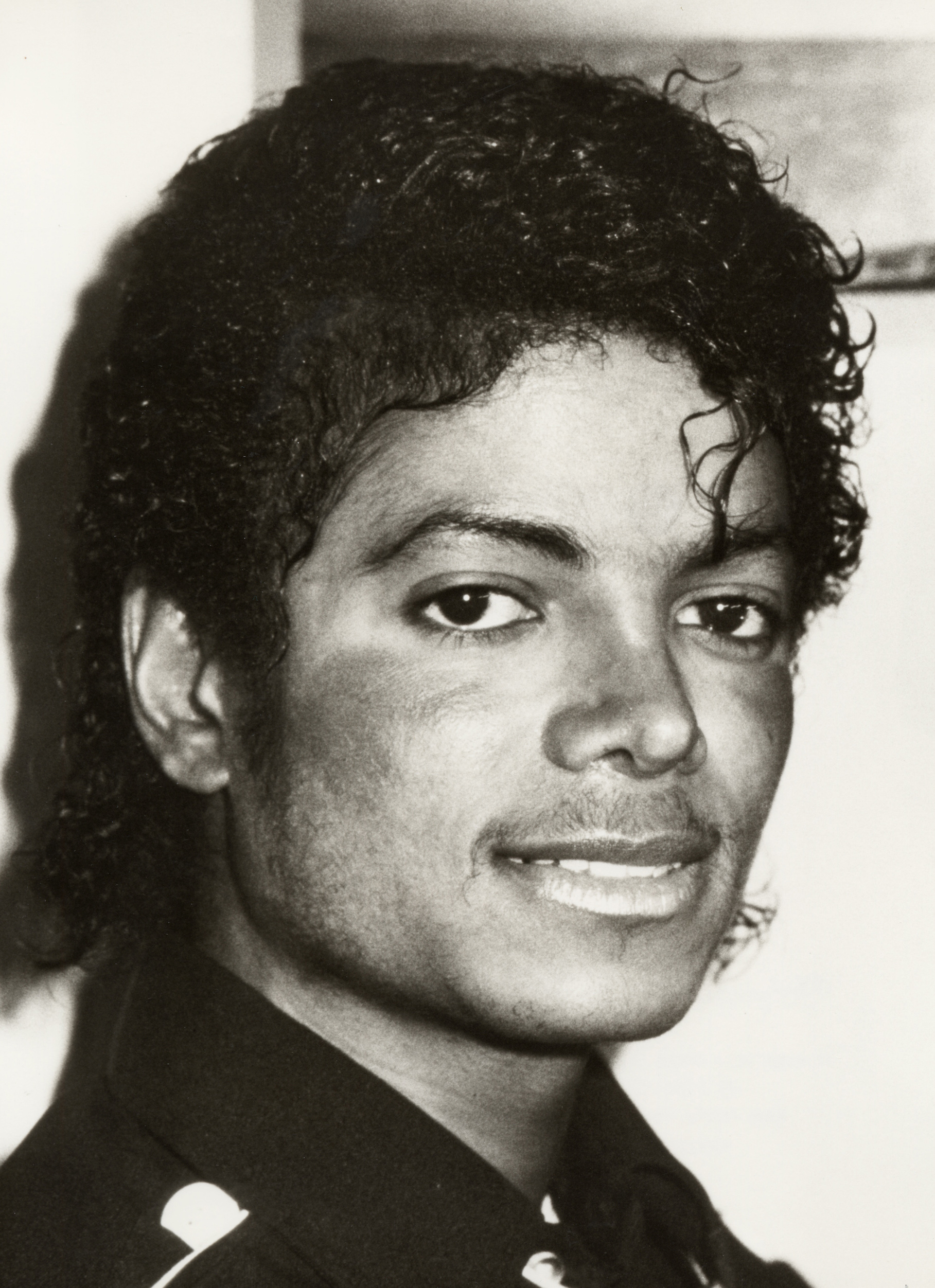 Michael Jackson Presented Platinum Award for "Thriller," 1983