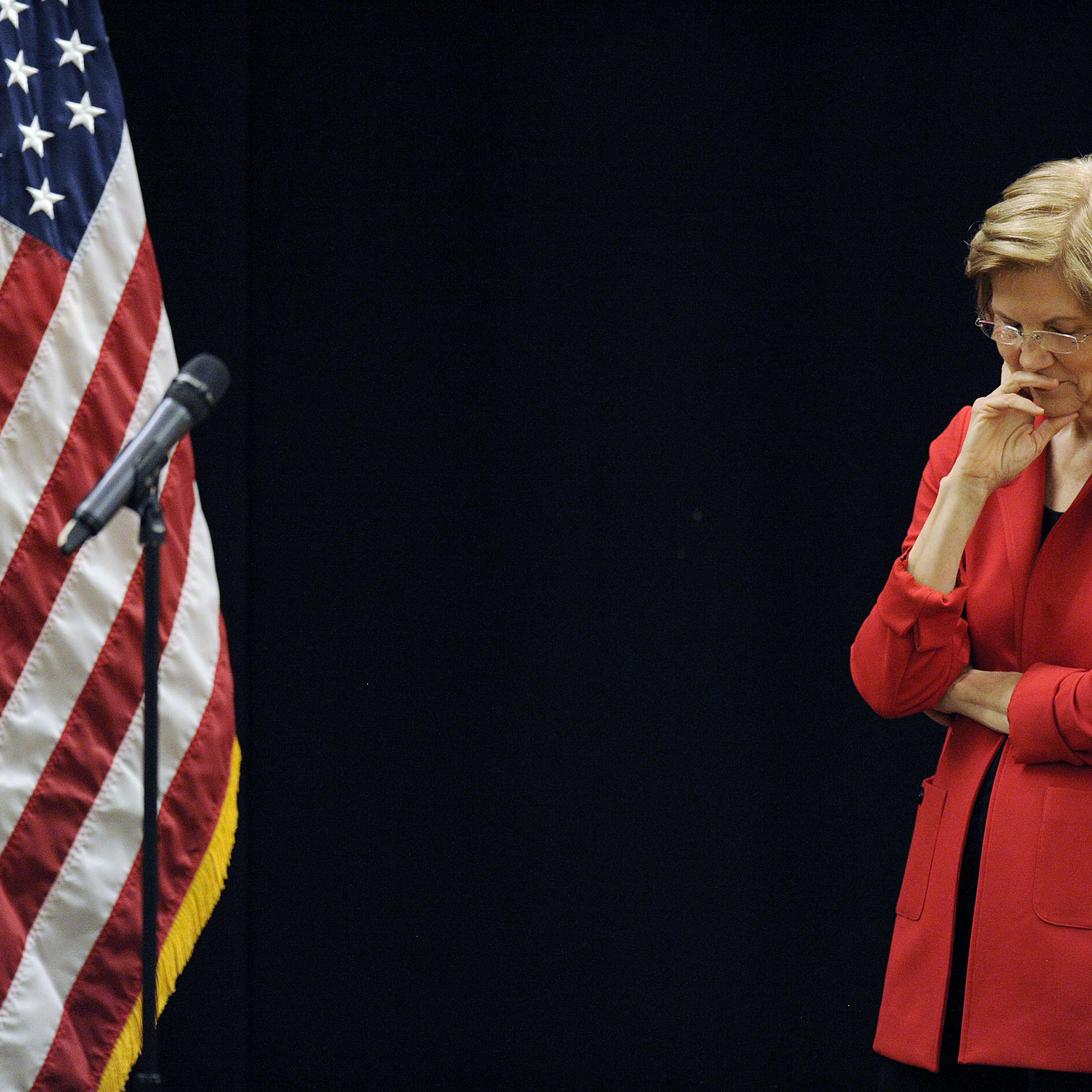 US-POLITICS-WARREN-TOWN_HALL