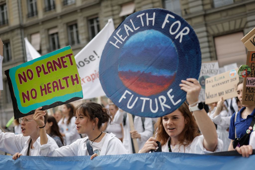 SWITZERLAND-CLIMATE-DEMONSTRATION