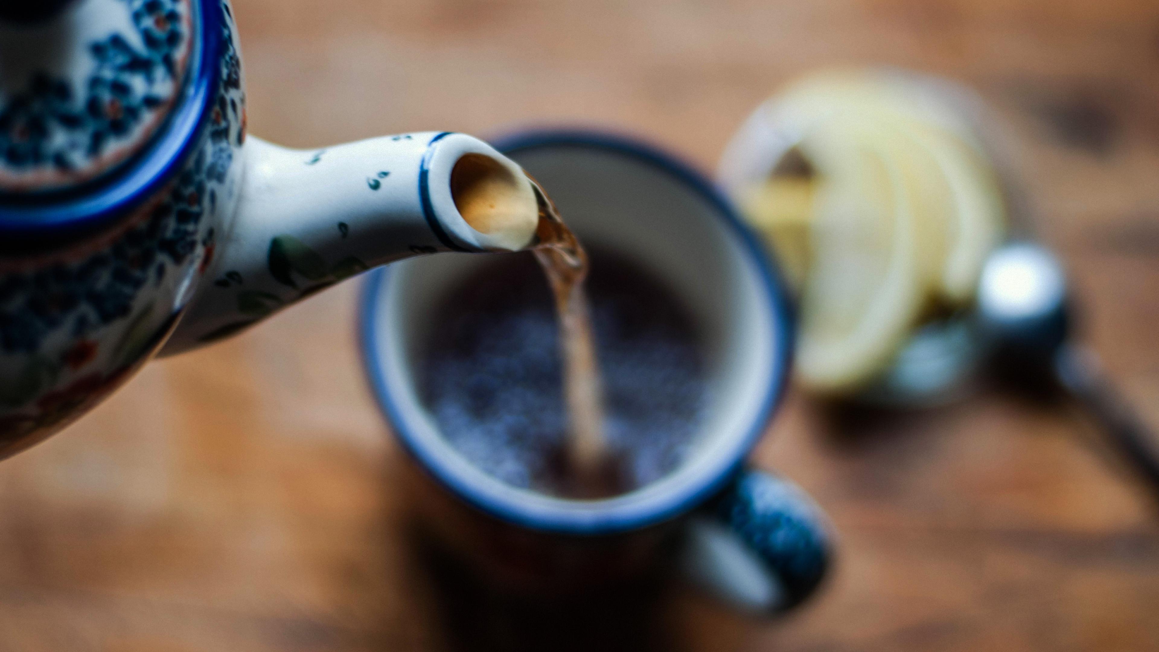 drinking tobacco tea black may be linked to lower risk of early death, study finds Drinking Hot Tea Could Raise