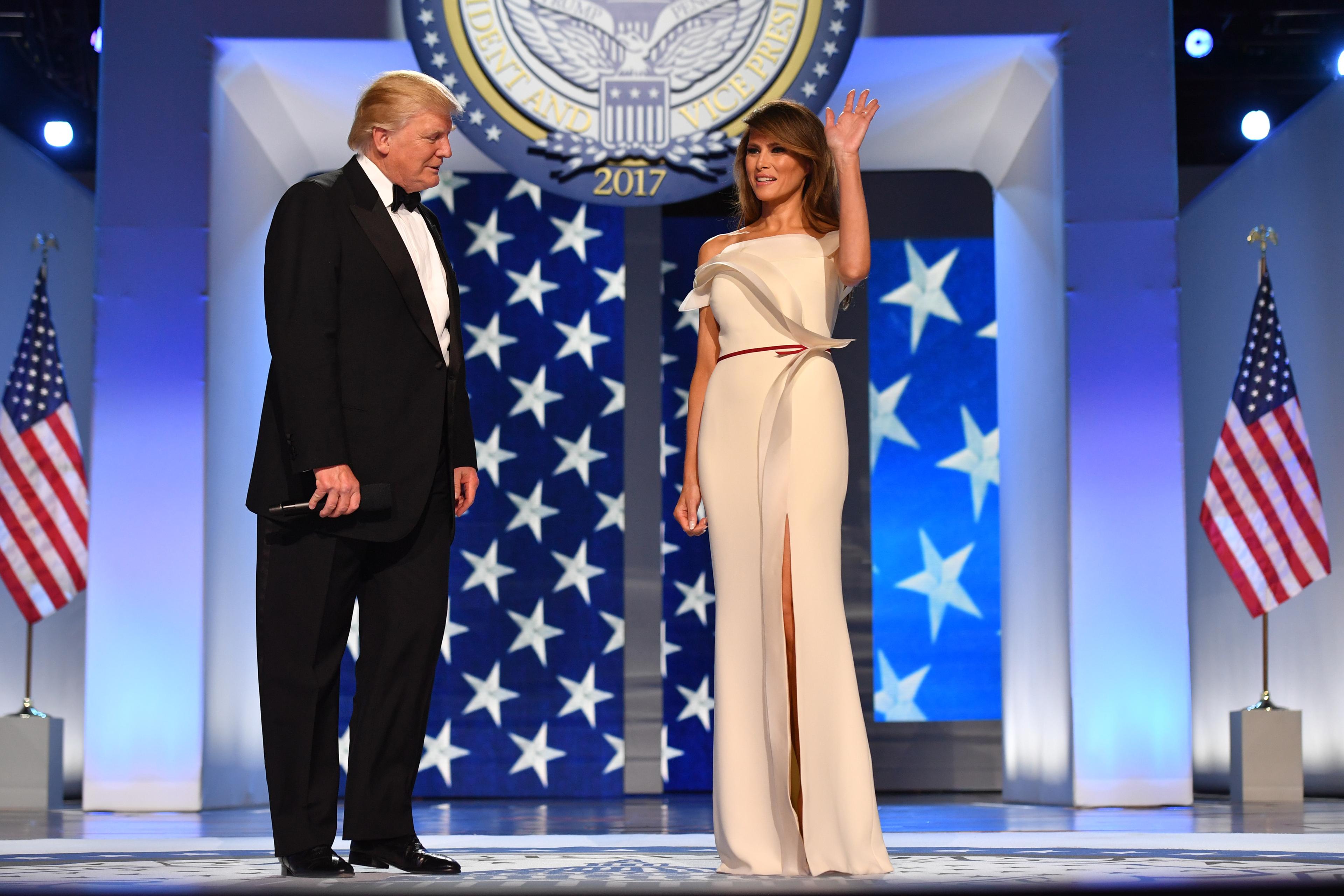 who is designing melania trump's inauguration dress Melania Trump donates her white and black-trimmed inaugural ball gown to the Smithsonian