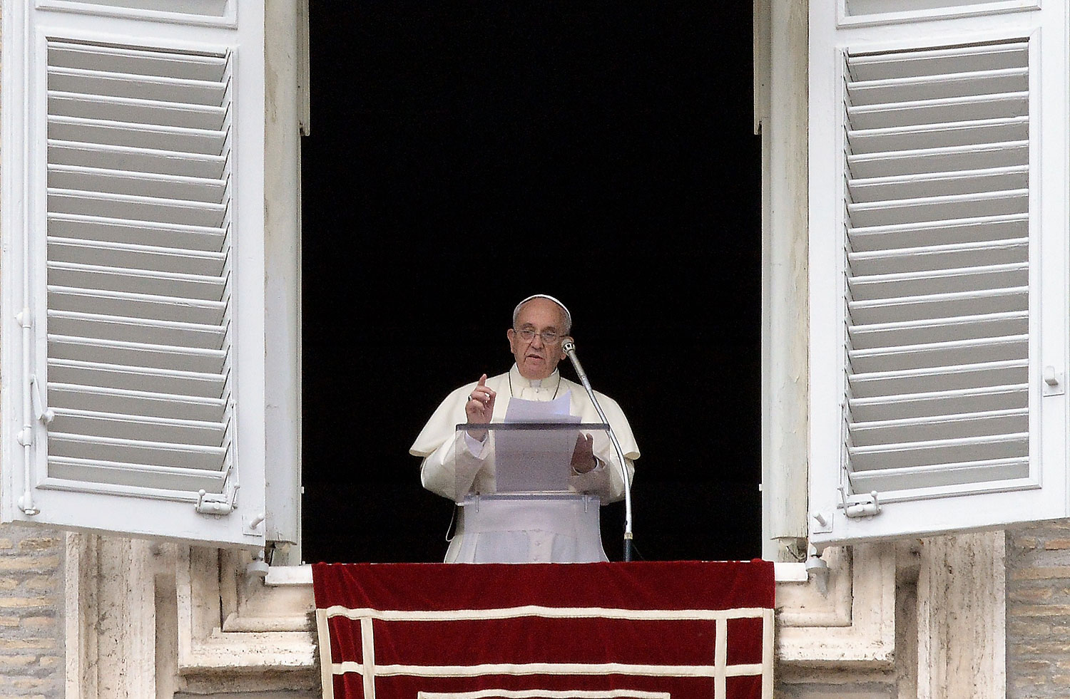 VATICAN-POPE-ANGELUS